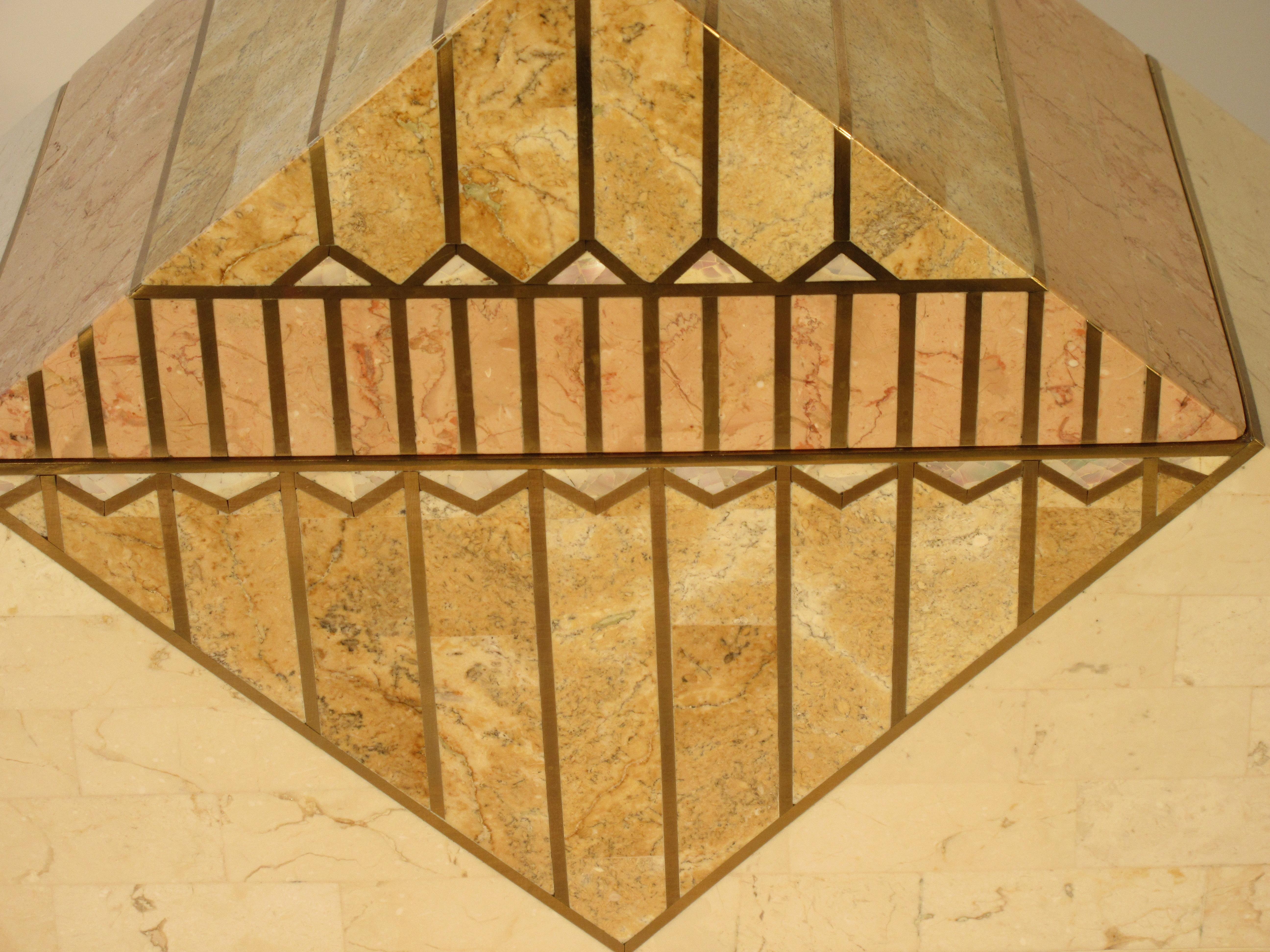 1980s Tessellated Stone With Brass Inlay Pyramid Shaped Box In Good Condition For Sale In Tarrytown, NY