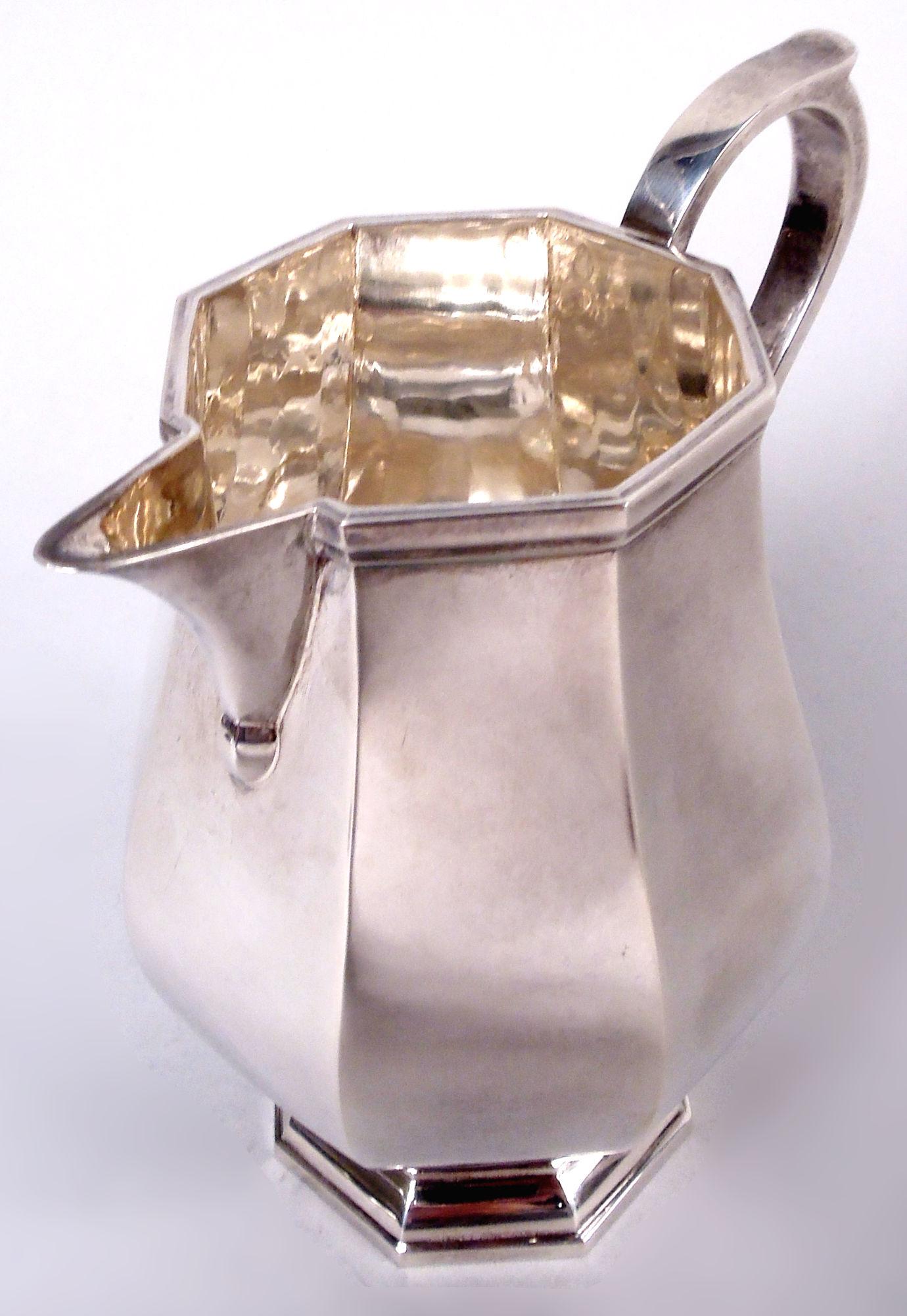 Faceted 1980s Thatcher-Era Return-to-Tradition English Georgian Coffee Set For Sale
