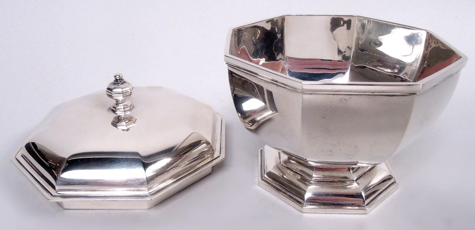 Sterling Silver 1980s Thatcher-Era Return-to-Tradition English Georgian Coffee Set For Sale