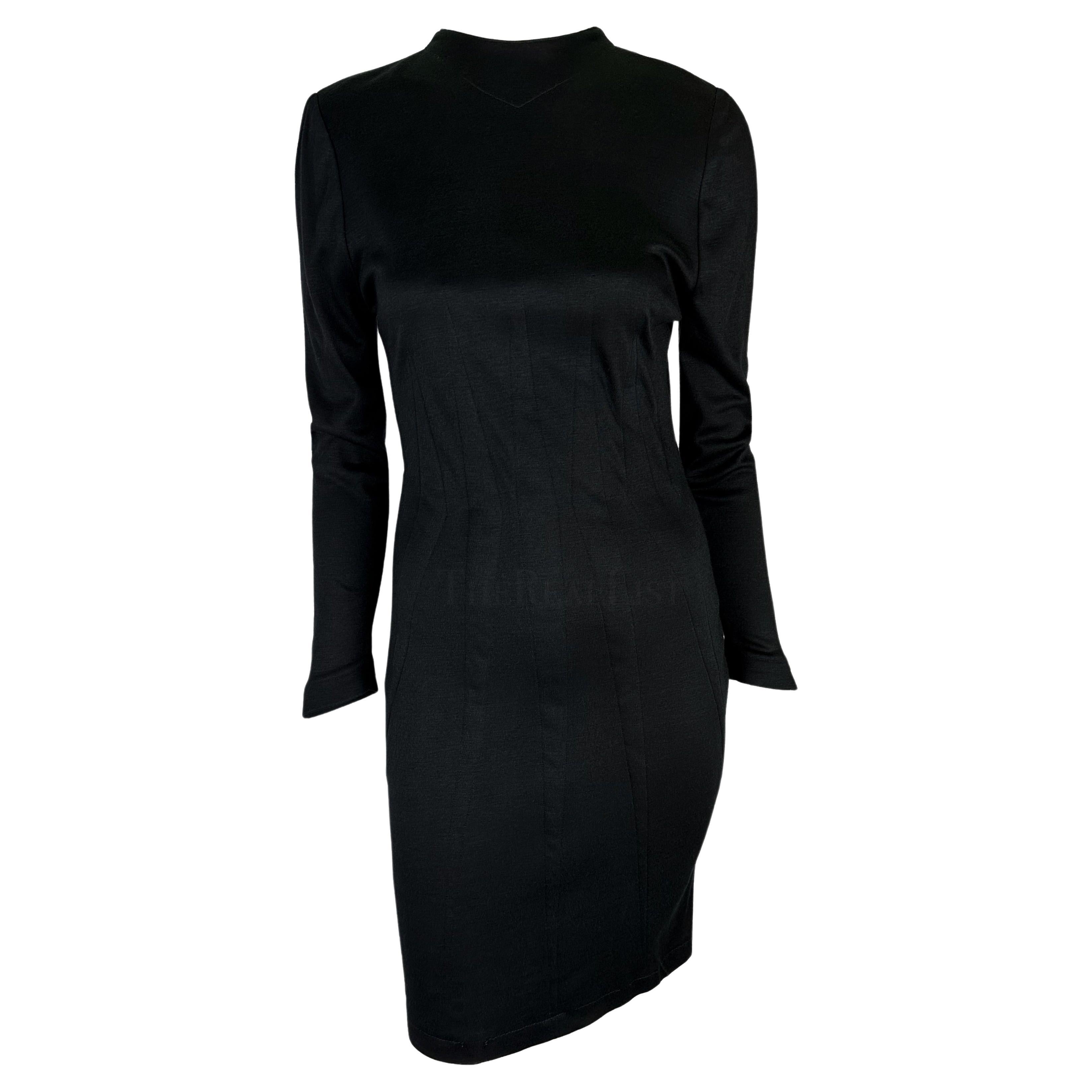 Thierry Mugler nero anni '80, vestito a maniche lunghe con pince e lacci