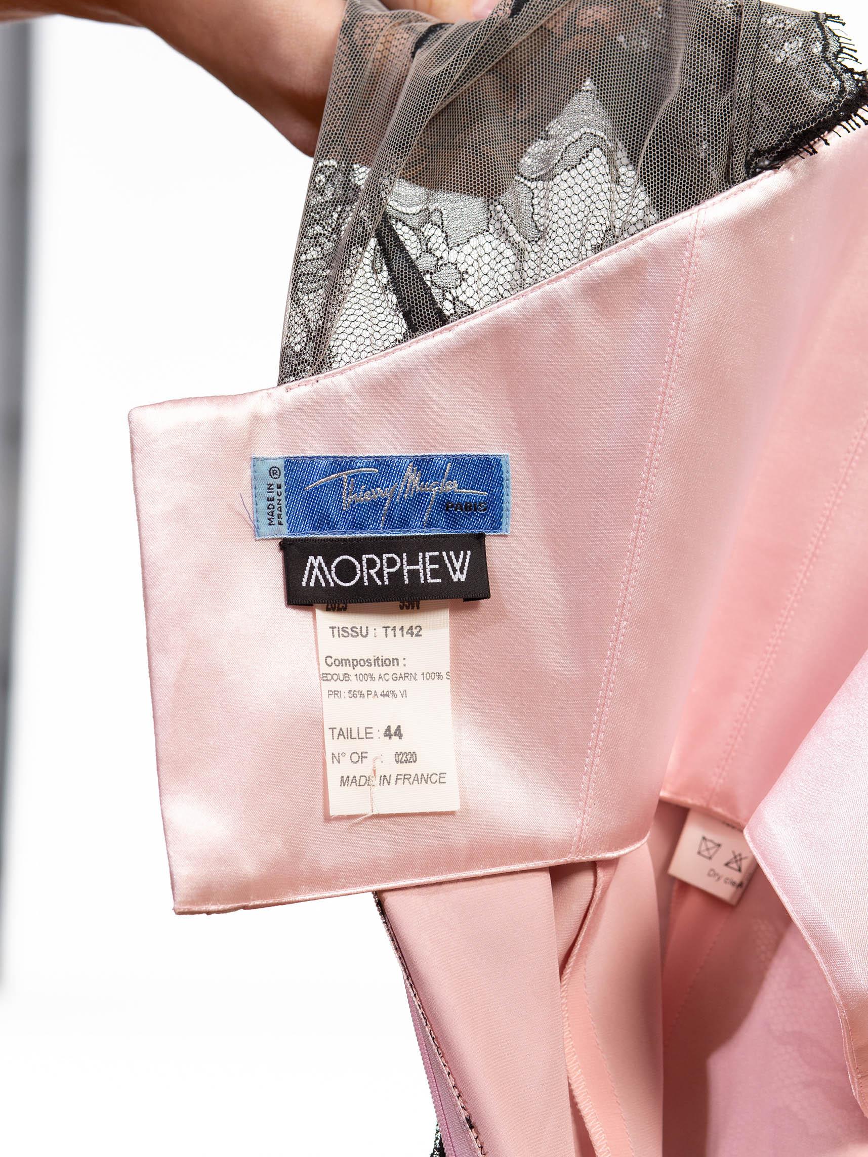 1980S THIERRY MUGLER Pink Silk Charmeuse & Black Chantilly Lace Trained Gown Wi For Sale 6