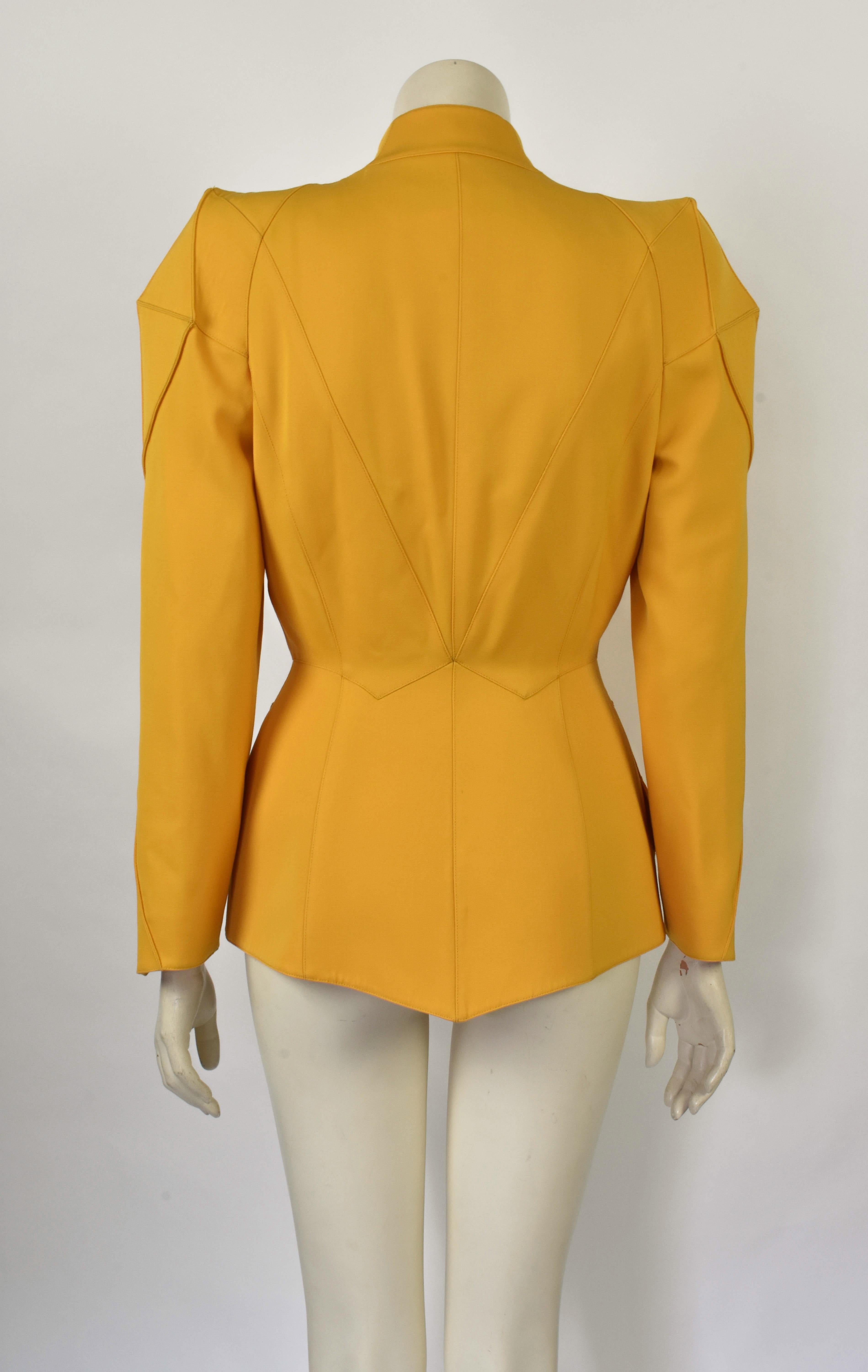 FINAL SALE 1980s Thierry Mugler Sculptural Yellow Blazer with Star Pockets In Good Condition For Sale In Amsterdam, NL