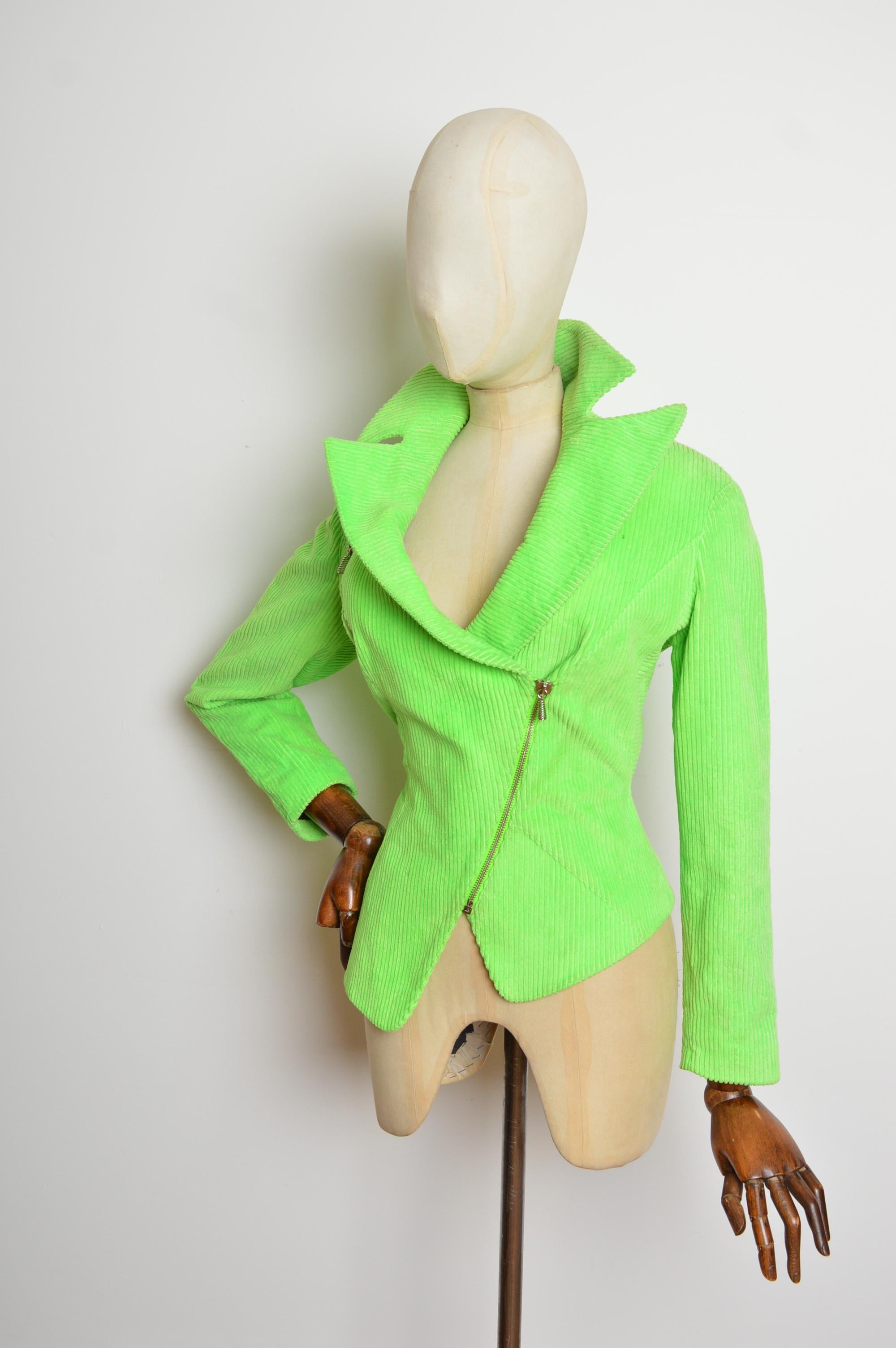 1980s THIERRY MUGLER Wasp Waist Neon Green Corduroy fitted Blazer Biker Jacket en venta 6