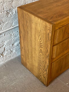 Buffet vintage en bois massif Thomasville des années 1980 Mid Century