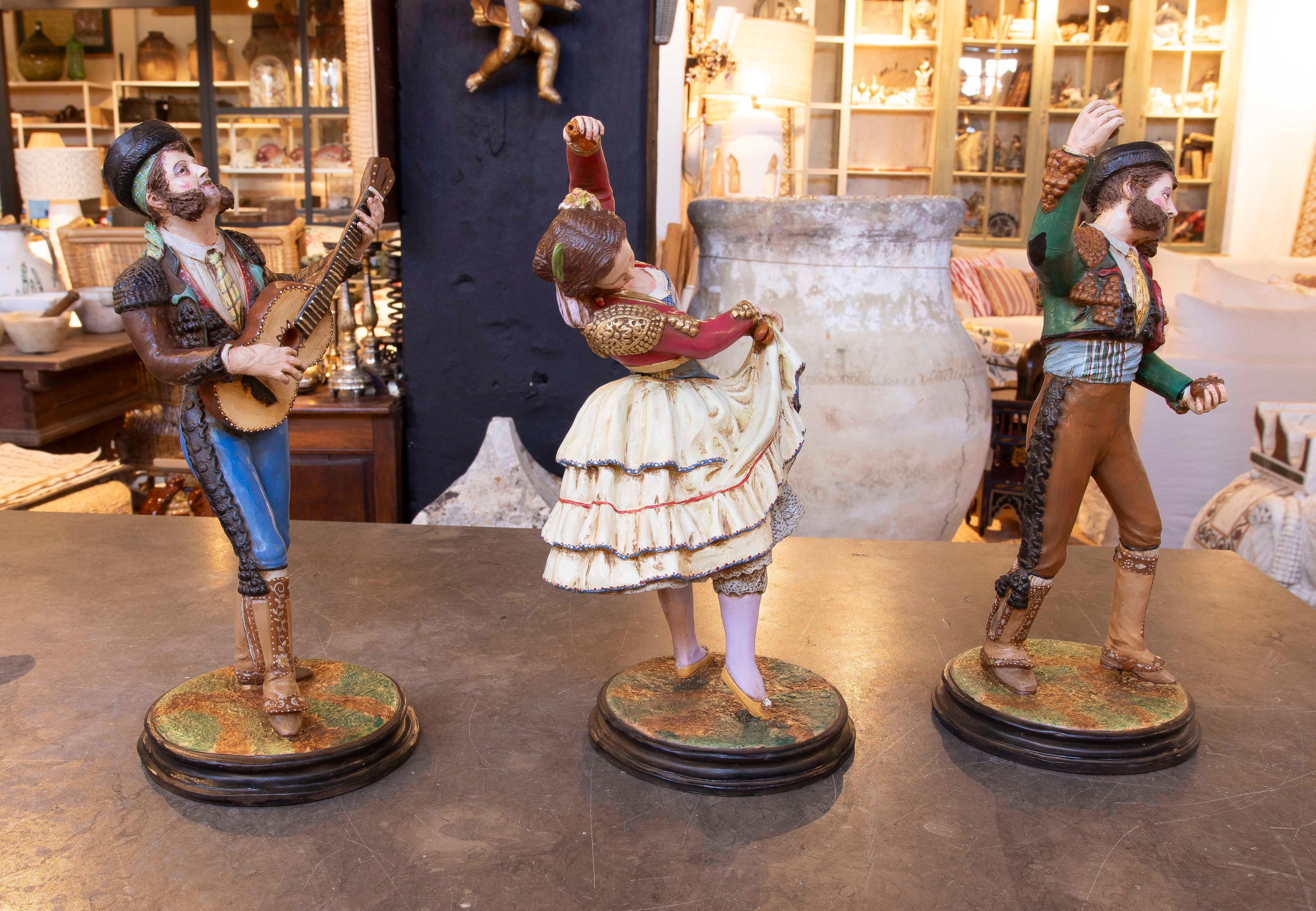 1980s Three Hand-painted Andalusian Terracotta Figures Signed Jiménez Mariscal In Good Condition In Marbella, ES