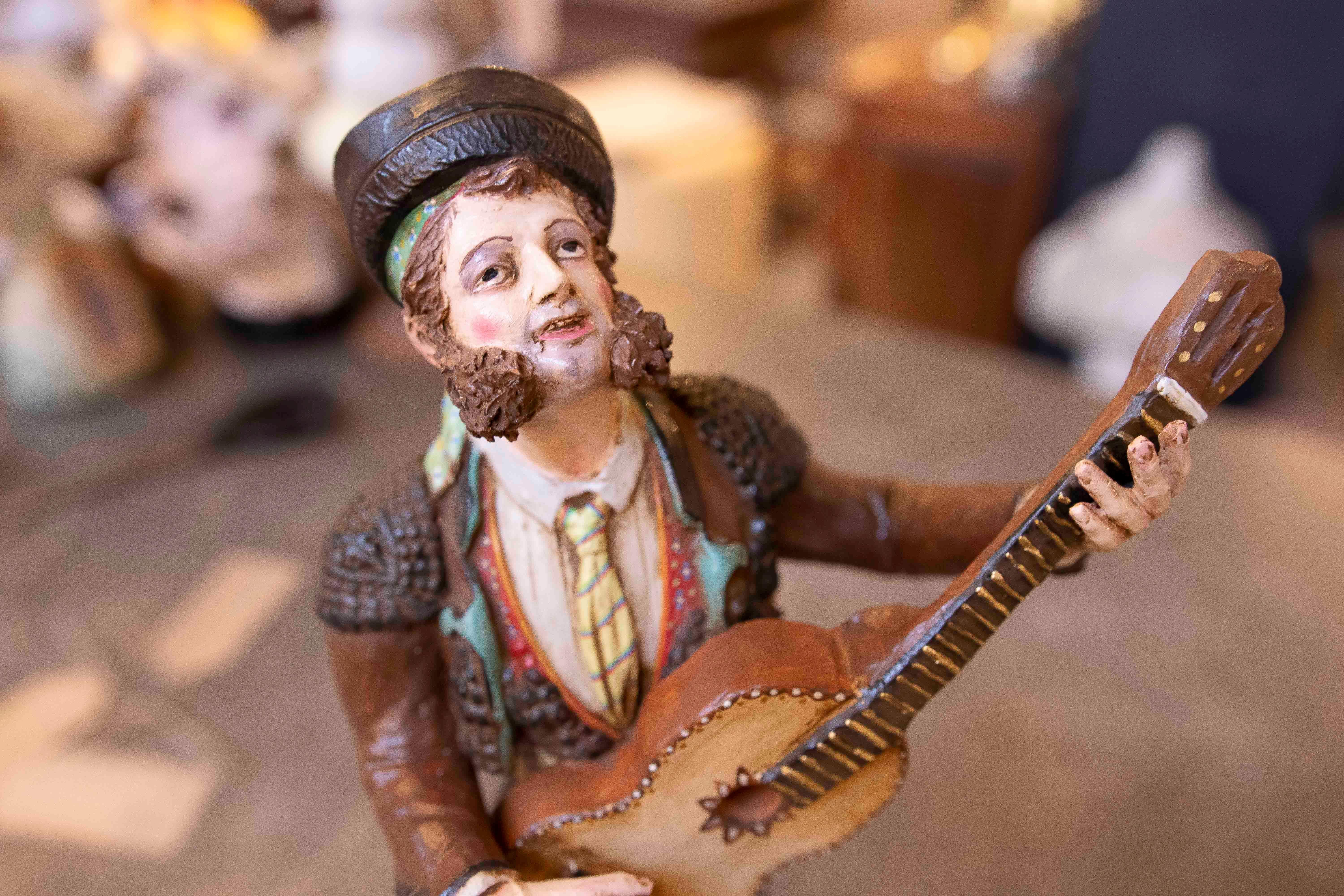 1980s Three Hand-painted Andalusian Terracotta Figures Signed Jiménez Mariscal 3
