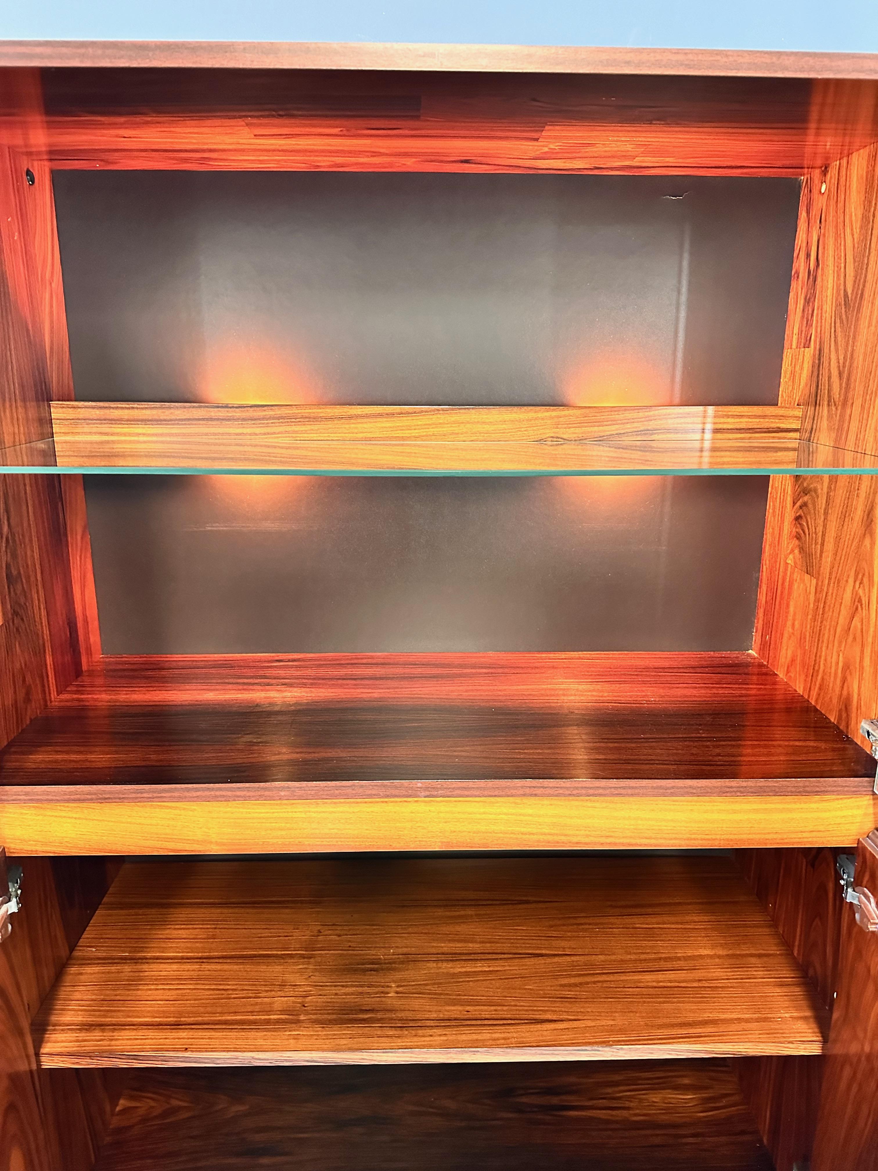 1980s Three Piece Lighted Rosewood Veneer Wall Unit the Style of Jorge Zalszupin For Sale 5
