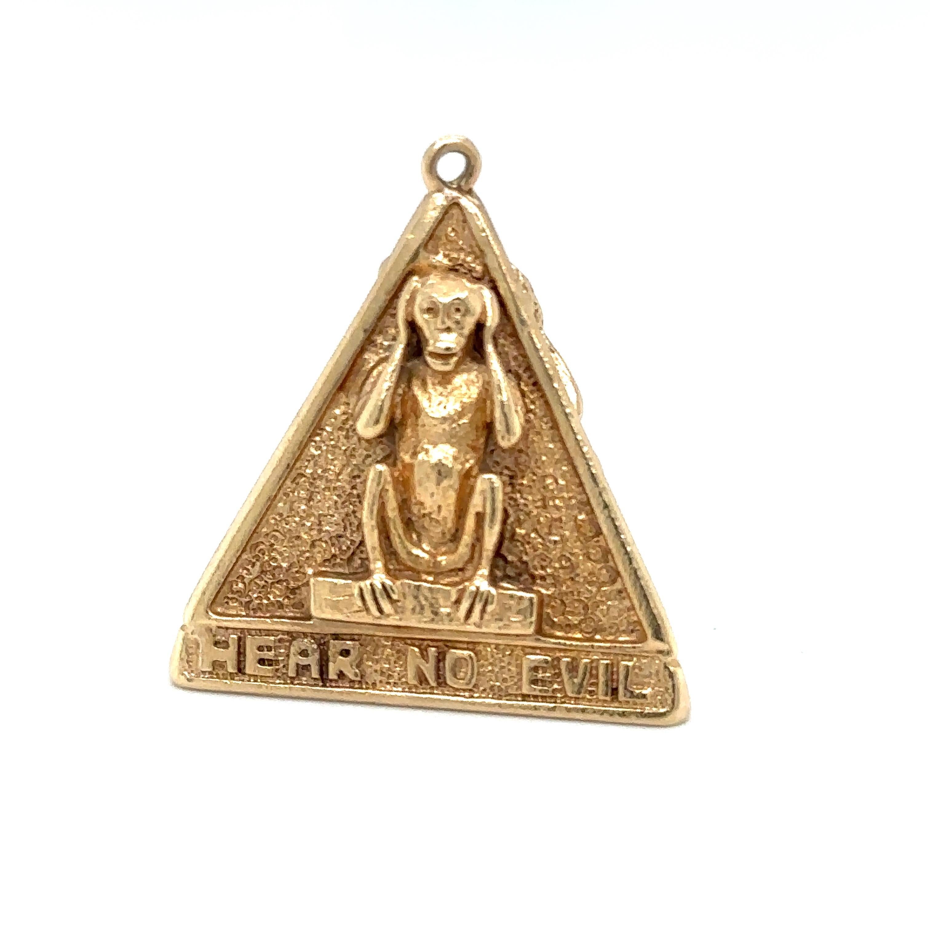 1980s Three Wise Monkeys Pyramid Pendant in 14 Karat Yellow Gold In Excellent Condition In Atlanta, GA