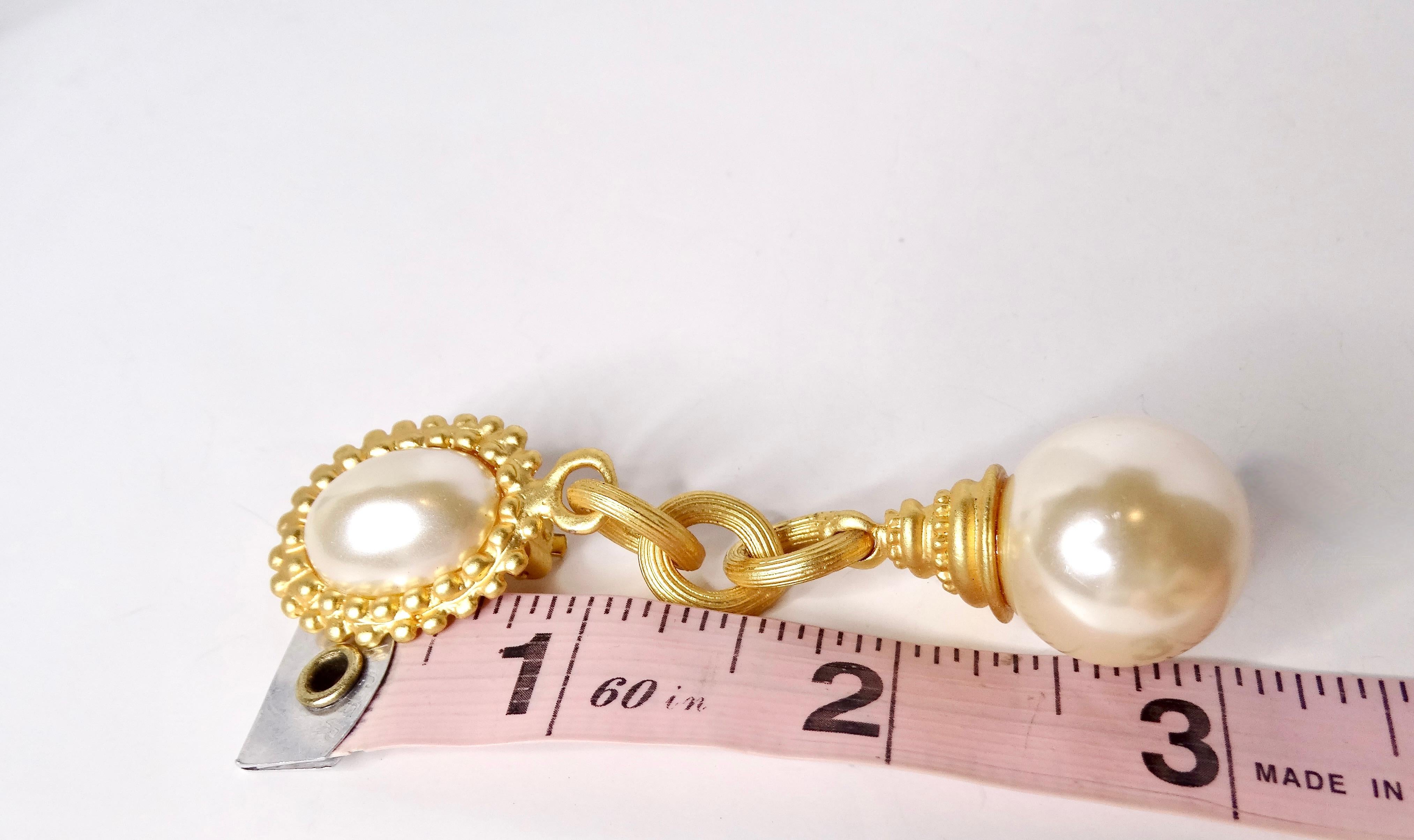 1980s Tiffany Inspired 18k Gold Plated Costume Pearl Drop Clip-On Earrings For Sale 1