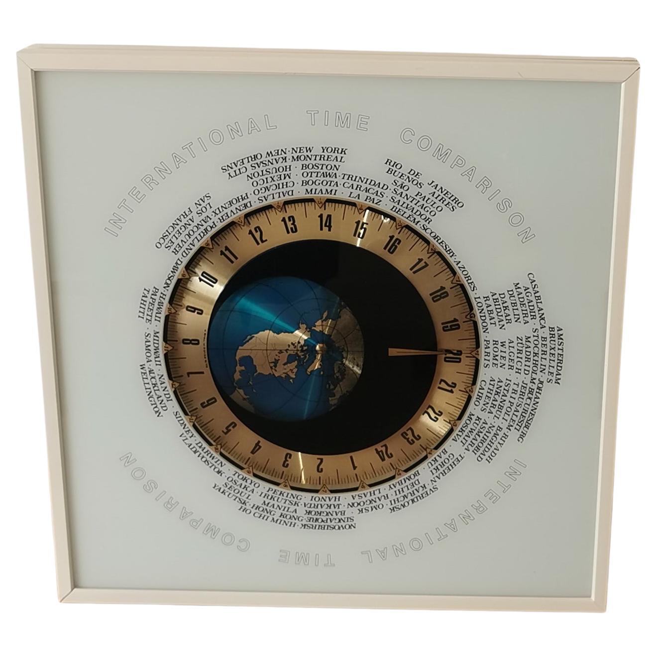 1980er Jahre 'Zeitvergleich' Weltuhr  Einzigartige 24-Stunden-Wanduhr mit internationaler Zeitangabe im Angebot
