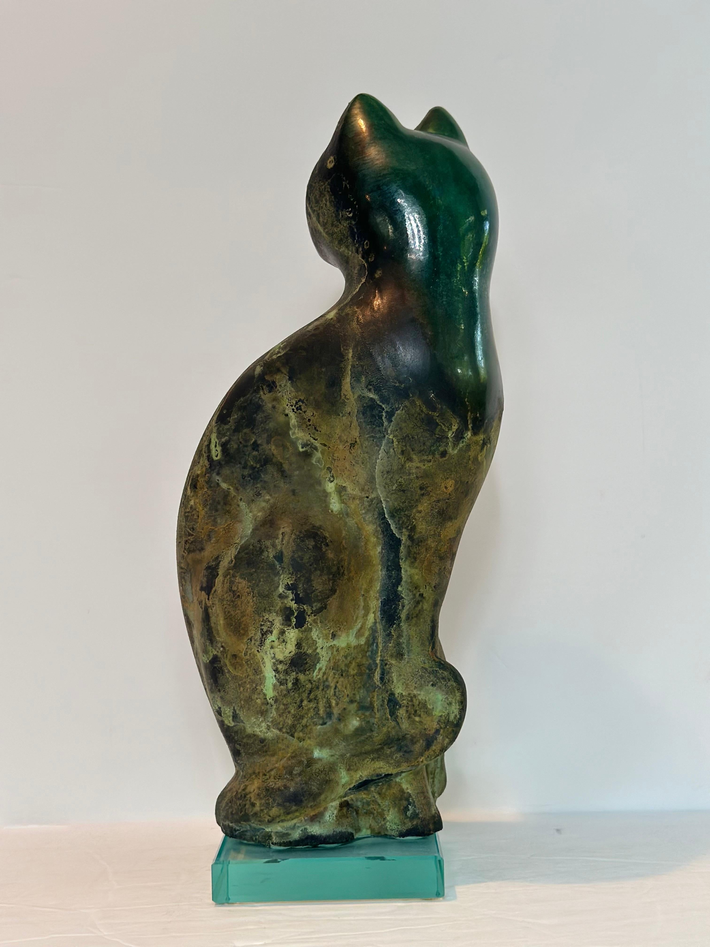 Años 80 Tony Evans Escultura de cerámica animal de gato verde en cerámica de rakú en Bueno estado para la venta en Farmington Hills, MI