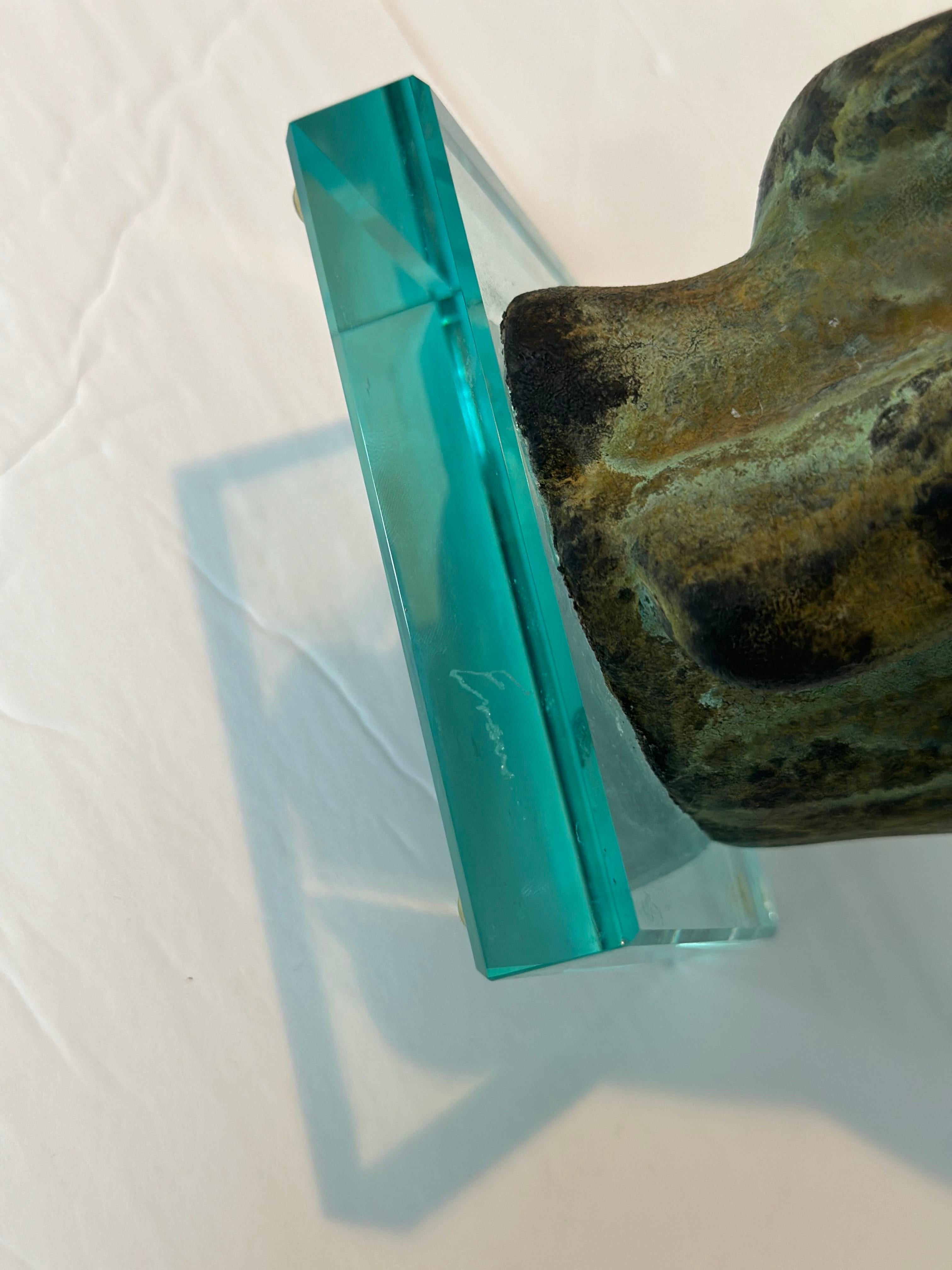 Años 80 Tony Evans Escultura de cerámica animal de gato verde en cerámica de rakú en venta 2