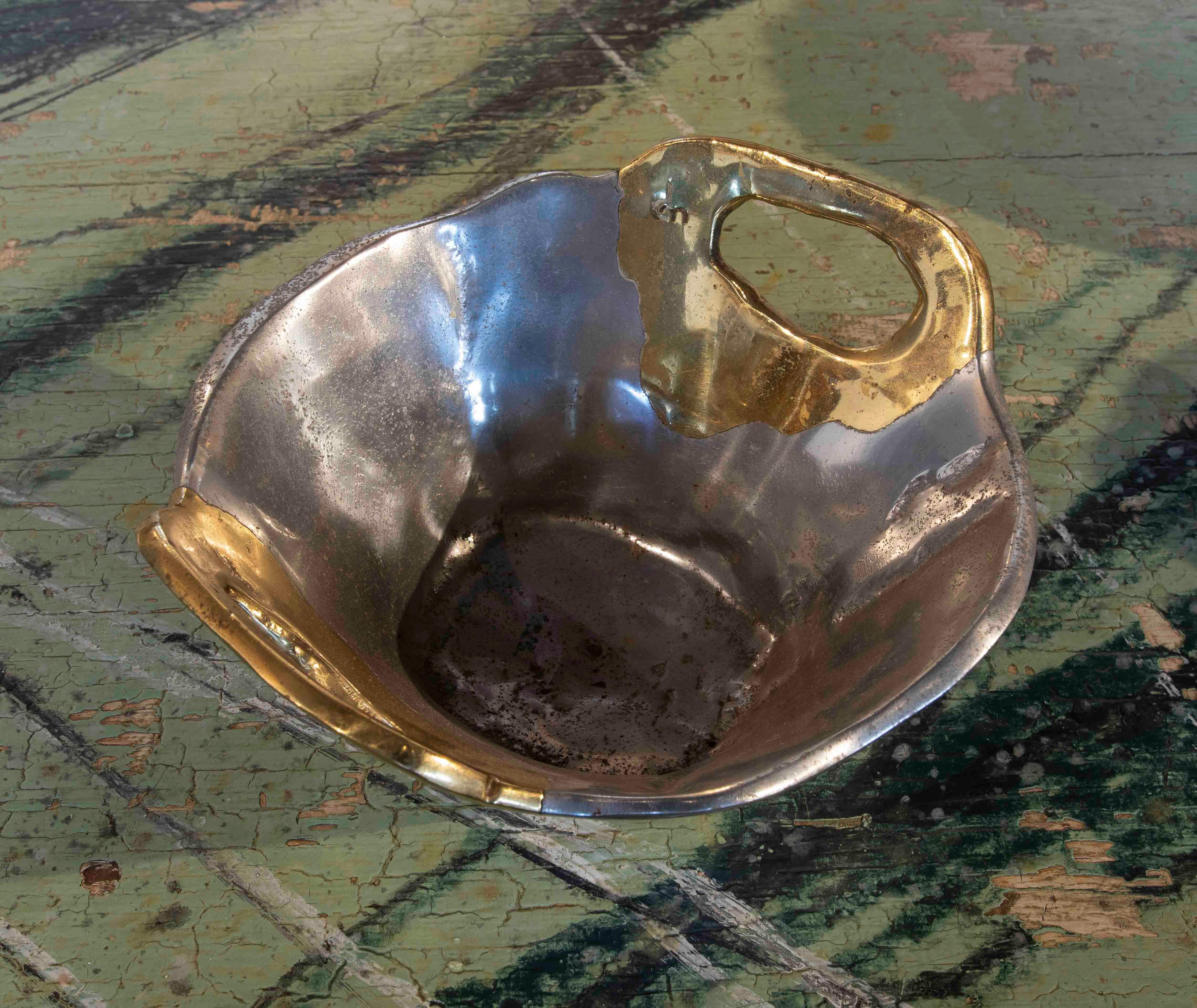 1980s Two-Coloured Bronze Fruit Bowl by the Artist David Marshall  For Sale 4