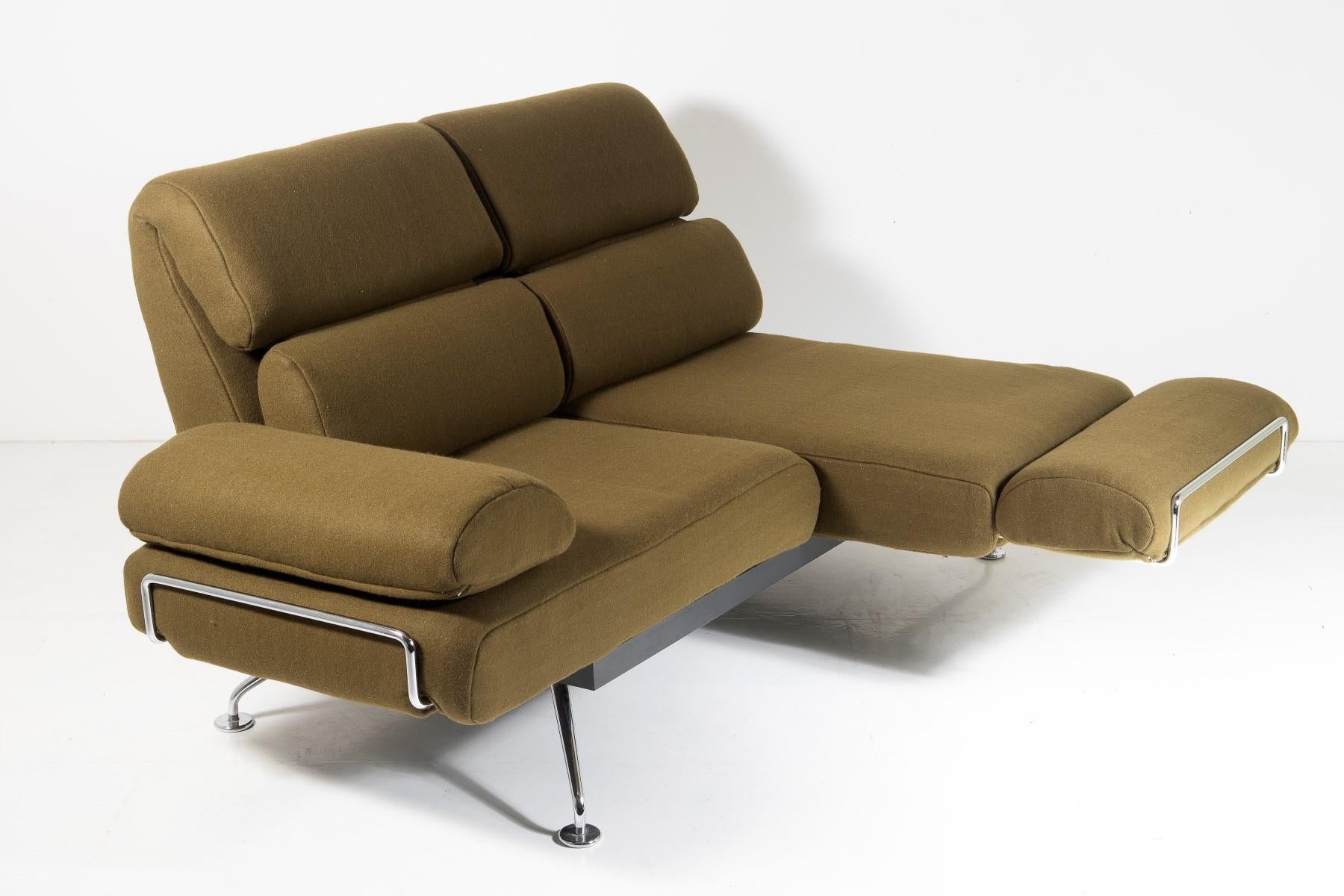 1980s Two Seater Day Bed Recliner Sofa in Olive Green - De-Sede Ds 470 Couch 1