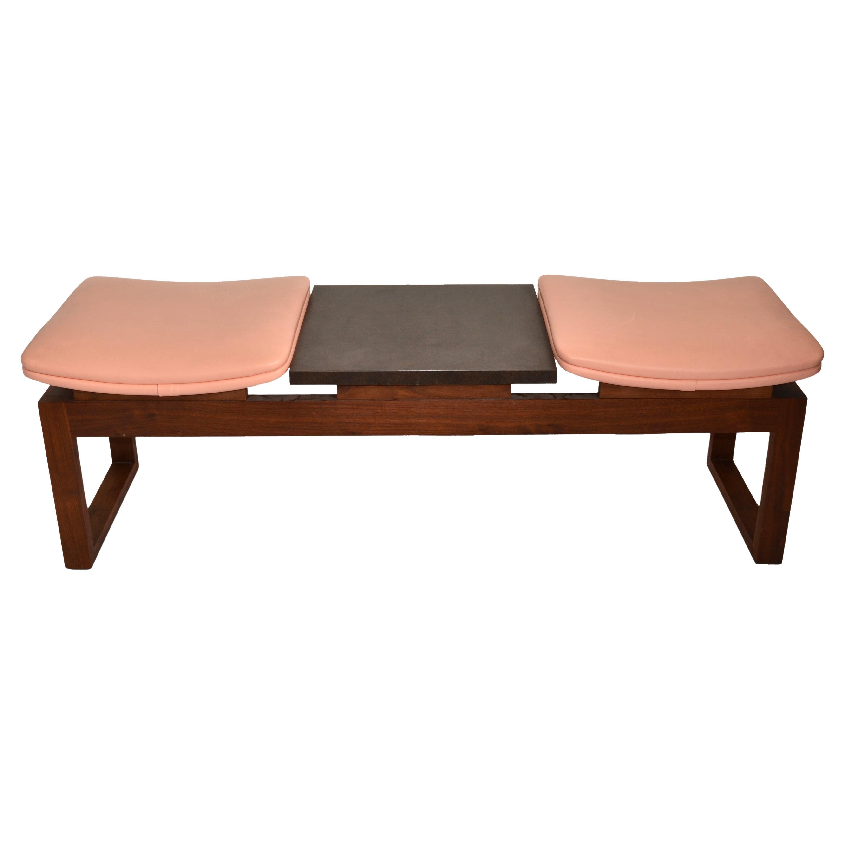 Banc deux places en simili cuir et table en bois massif des années 1980 Mid-Century Modern