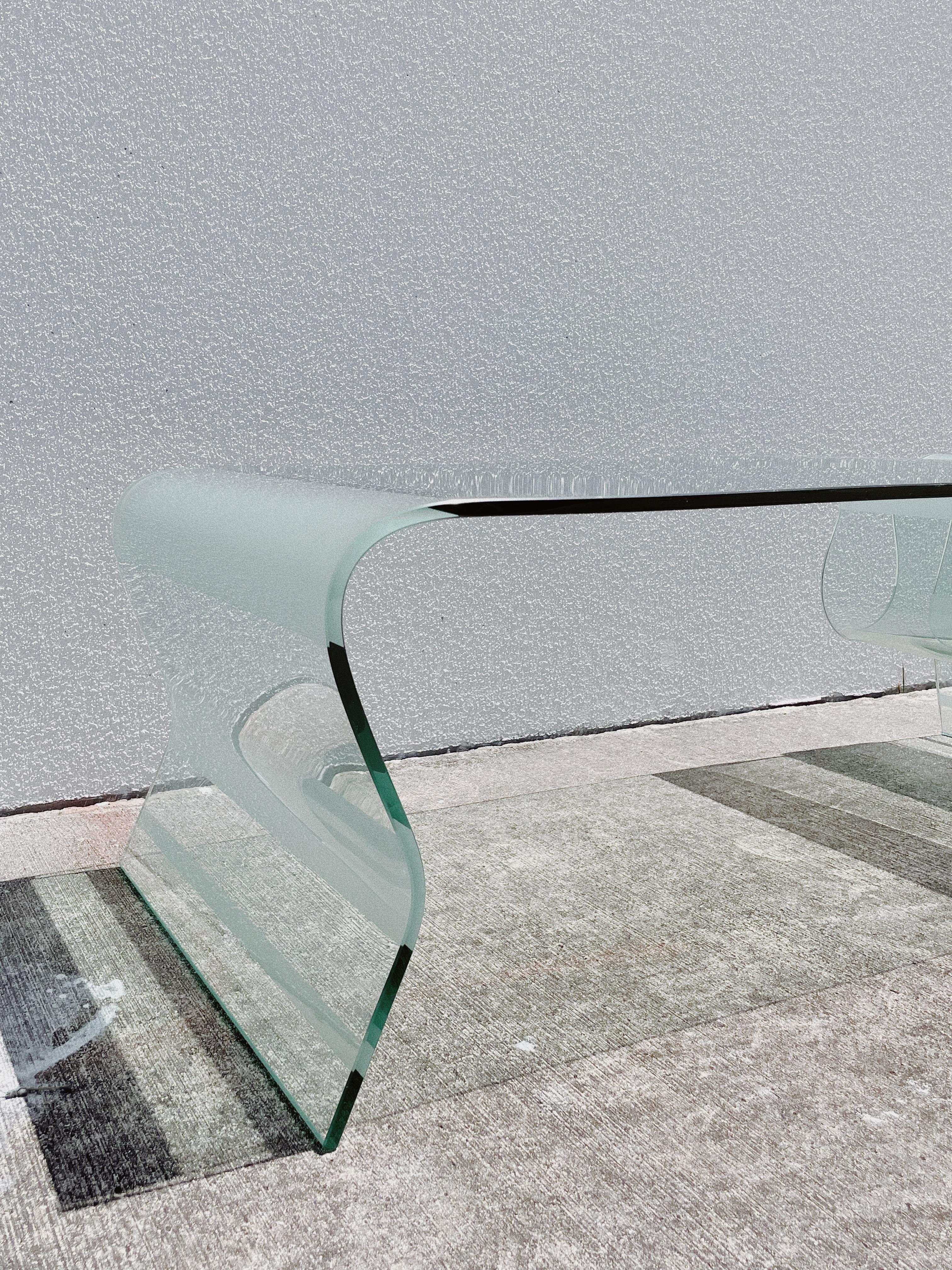 Post-Modern 1980s Undulating Wavy Glass Coffee Table With Frosted Accents For Sale