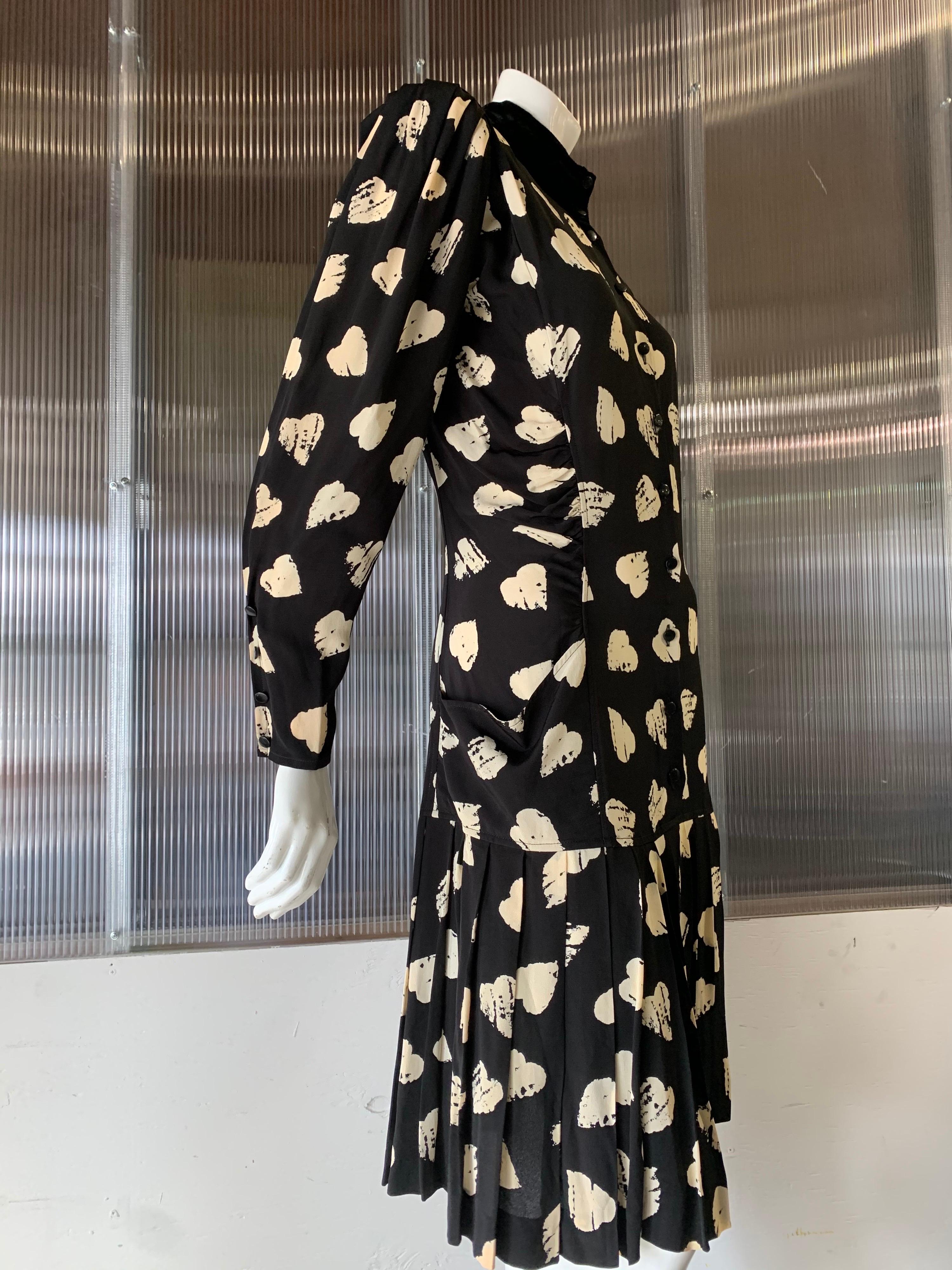 1980s Ungaro Black & Cream Rayon Drop Waist Dress W/ Velvet Collar & Heart Print For Sale 7