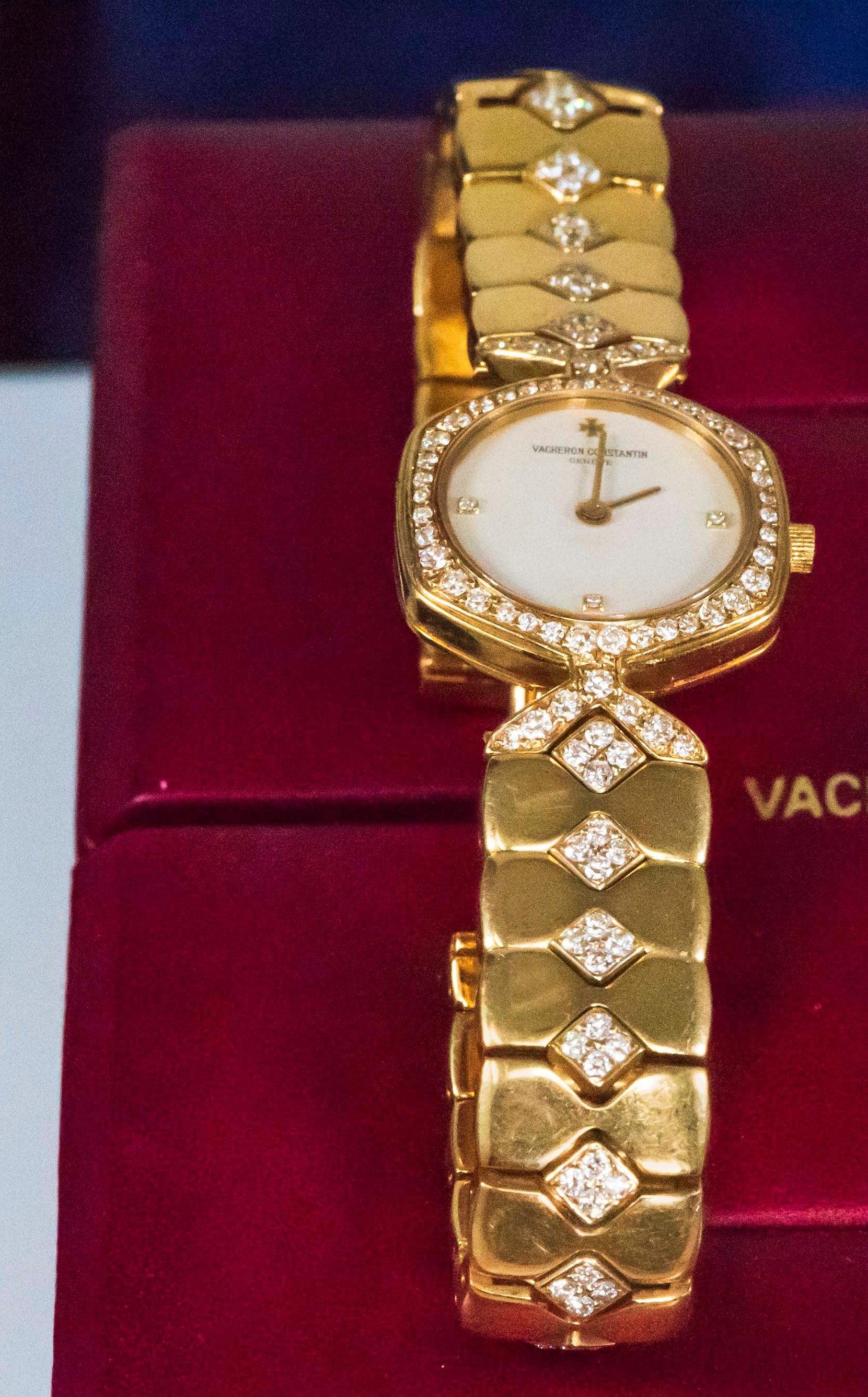1980s Vacheron Constantin Diamond Hexagon Honey Comb Yellow Gold Bracelet Watch 8