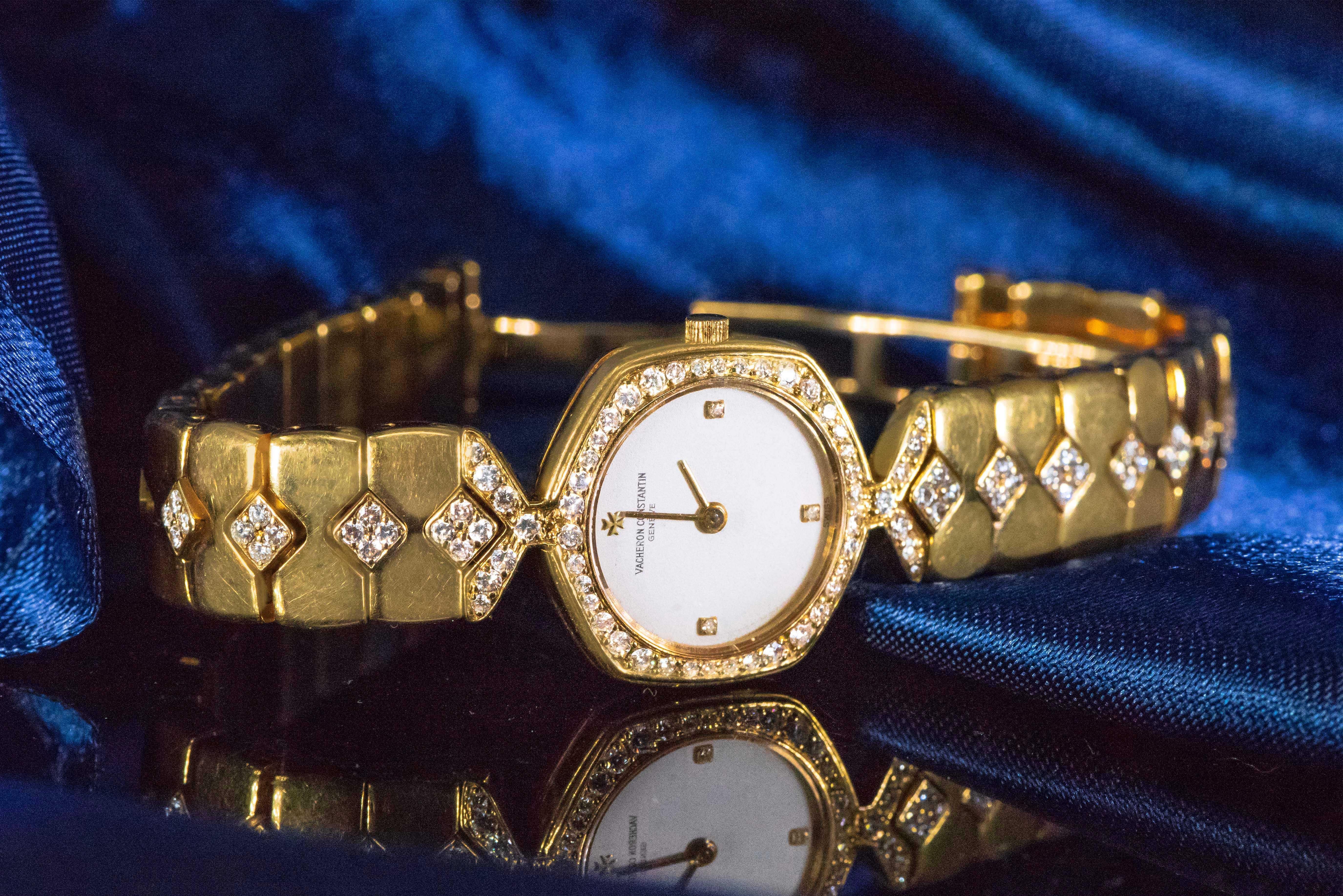 1980s Vacheron Constantin Diamond Hexagon Honey Comb Yellow Gold Bracelet Watch 11