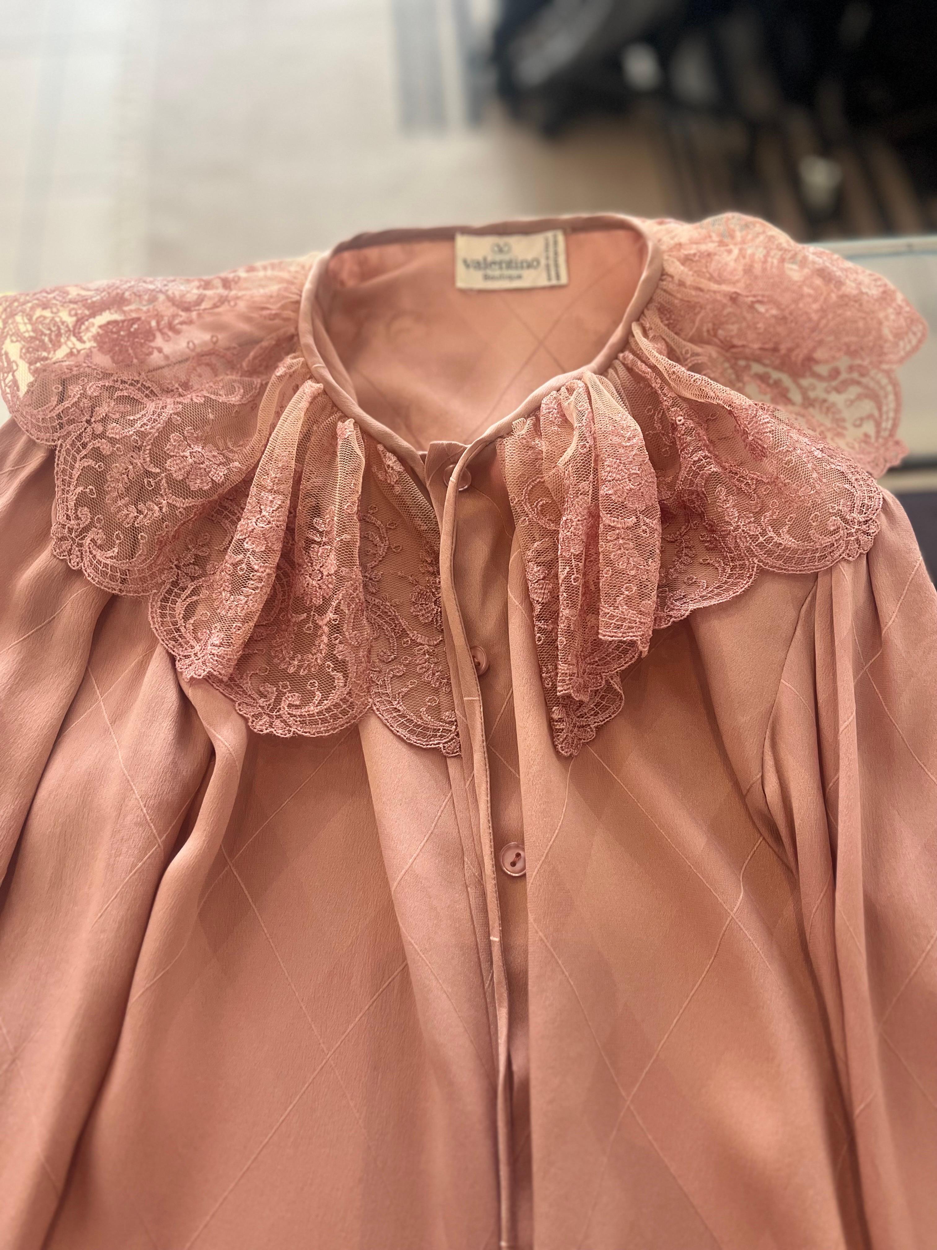 1980s Valentino Blush Rose Silk Lace Blouse  For Sale 7