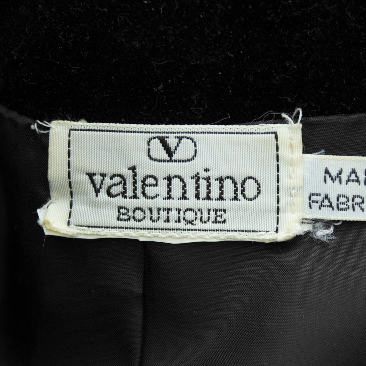 1980s Valentino Midi Skirt Suit with Red Jacket and Velvet Details In Good Condition For Sale In Toronto, Ontario