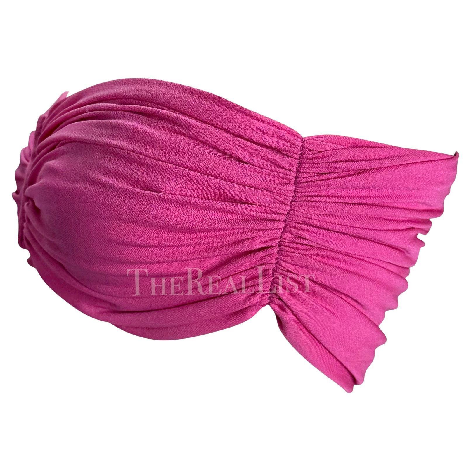 Rosa Valentino Night, anni '80, Top Bralette Crop con increspatura rosa caldo in vendita