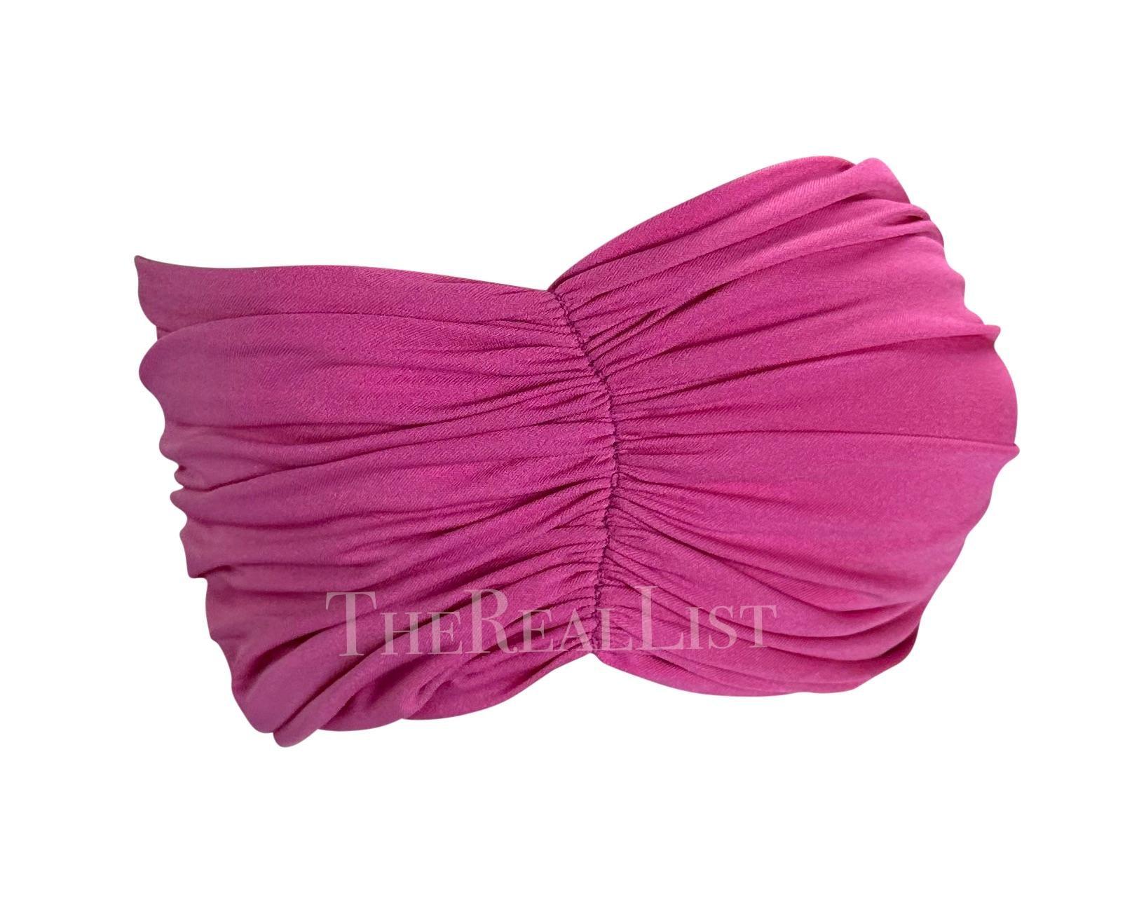 Donna Valentino Night, anni '80, Top Bralette Crop con increspatura rosa caldo in vendita