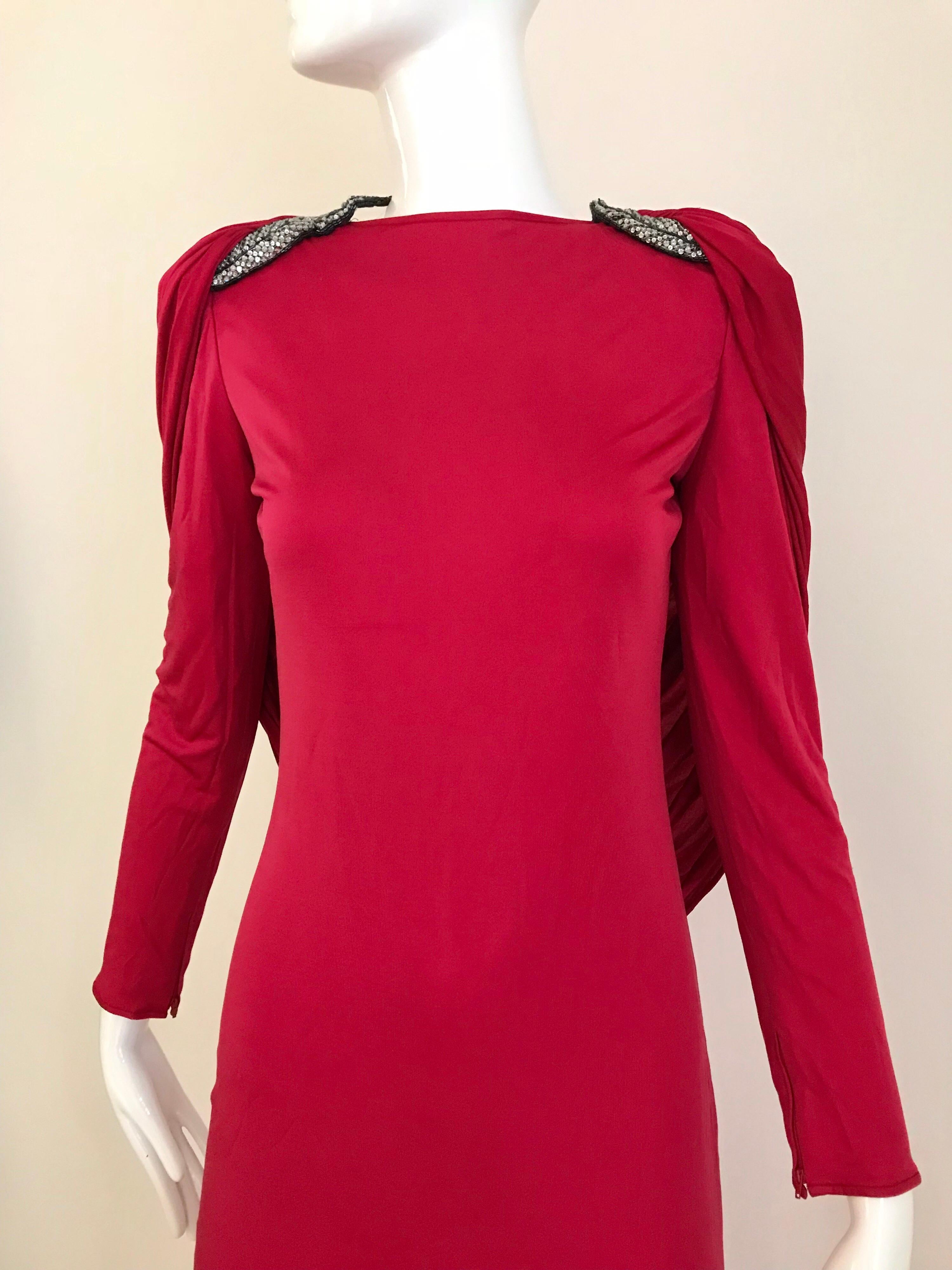 1980s  Valentino Rotes Kleid aus Seidenjersey mit offenem Rücken Damen im Angebot