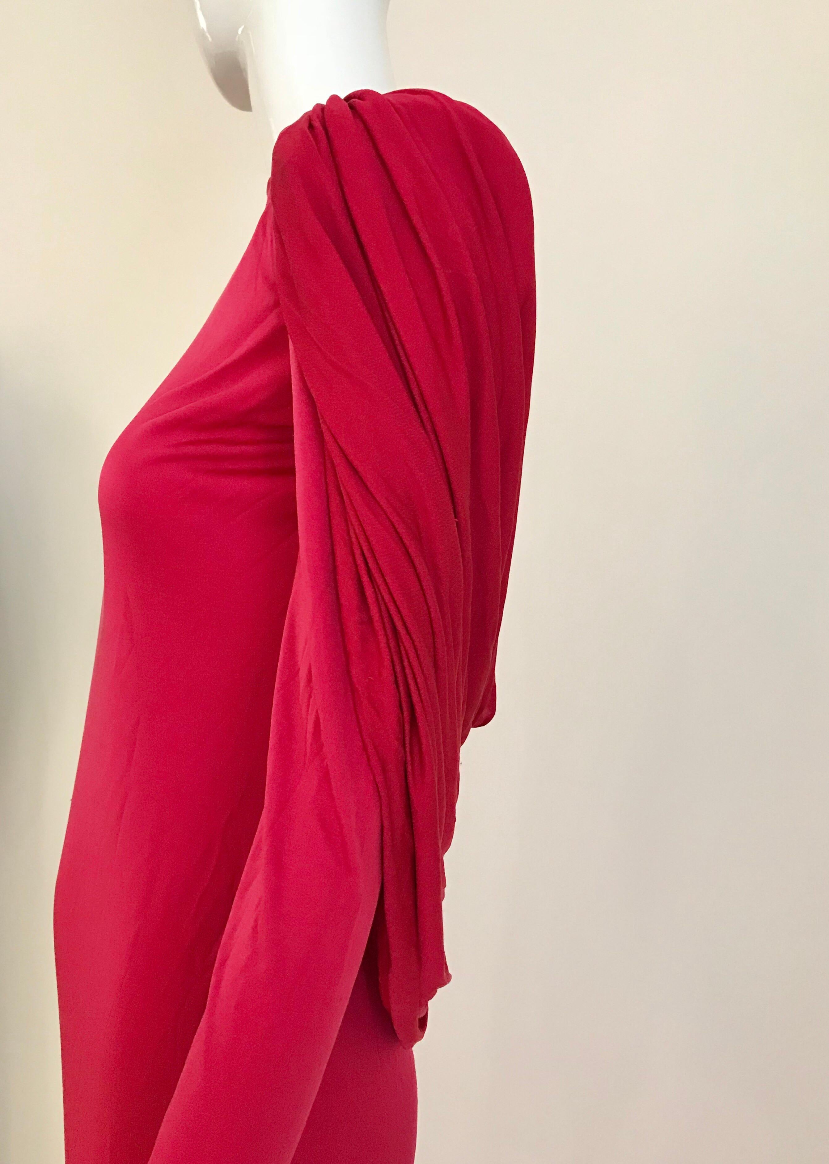 1980s  Valentino Rotes Kleid aus Seidenjersey mit offenem Rücken im Angebot 1