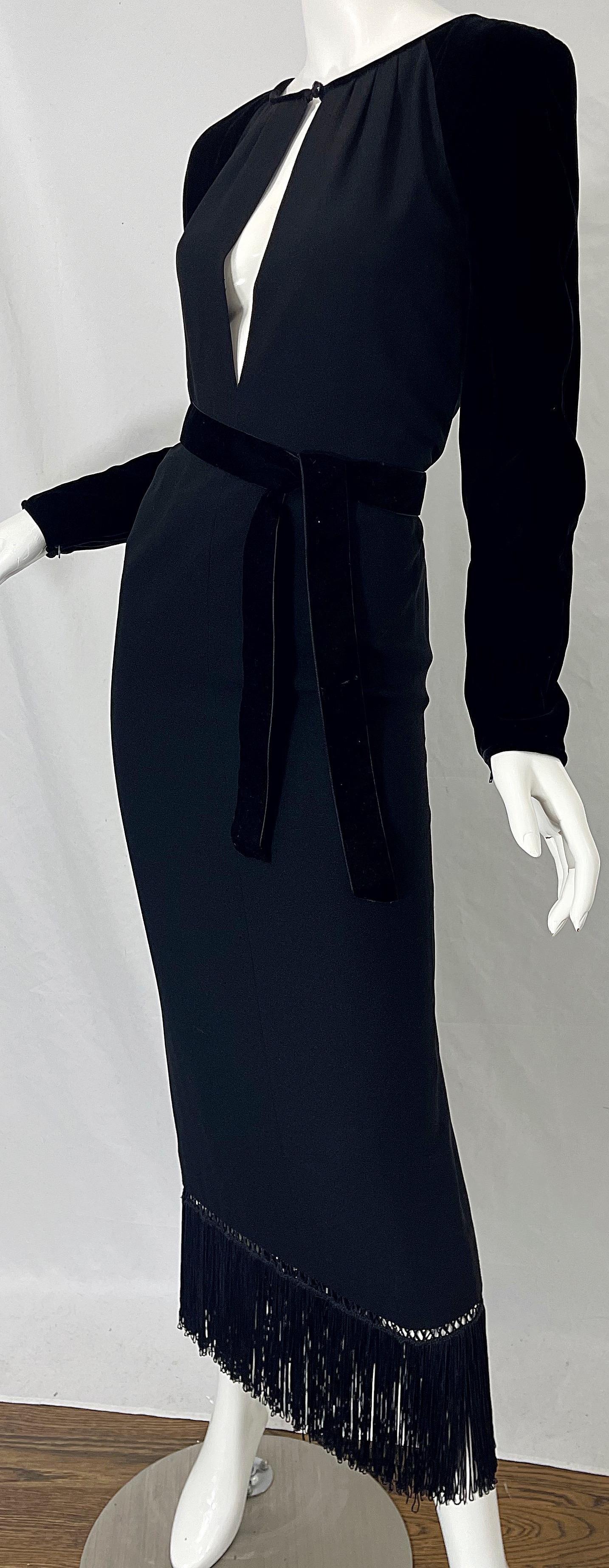 Valentino - Robe noire à manches longues et ouverte sur le devant, vintage, années 1980, taille 8 en vente 6