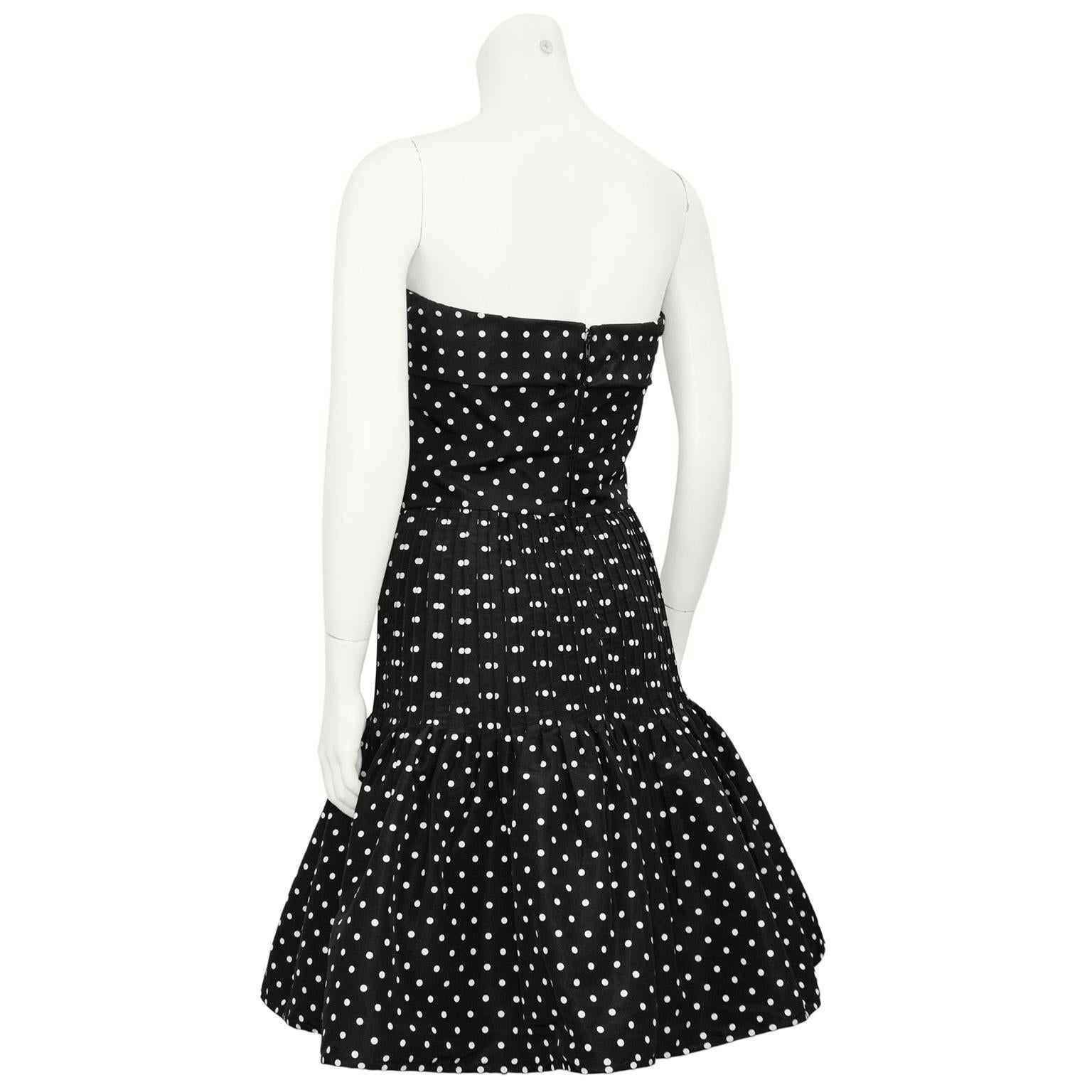 1980s Valentino Strapless Polka Dot Cocktail Dress In Good Condition For Sale In Toronto, Ontario