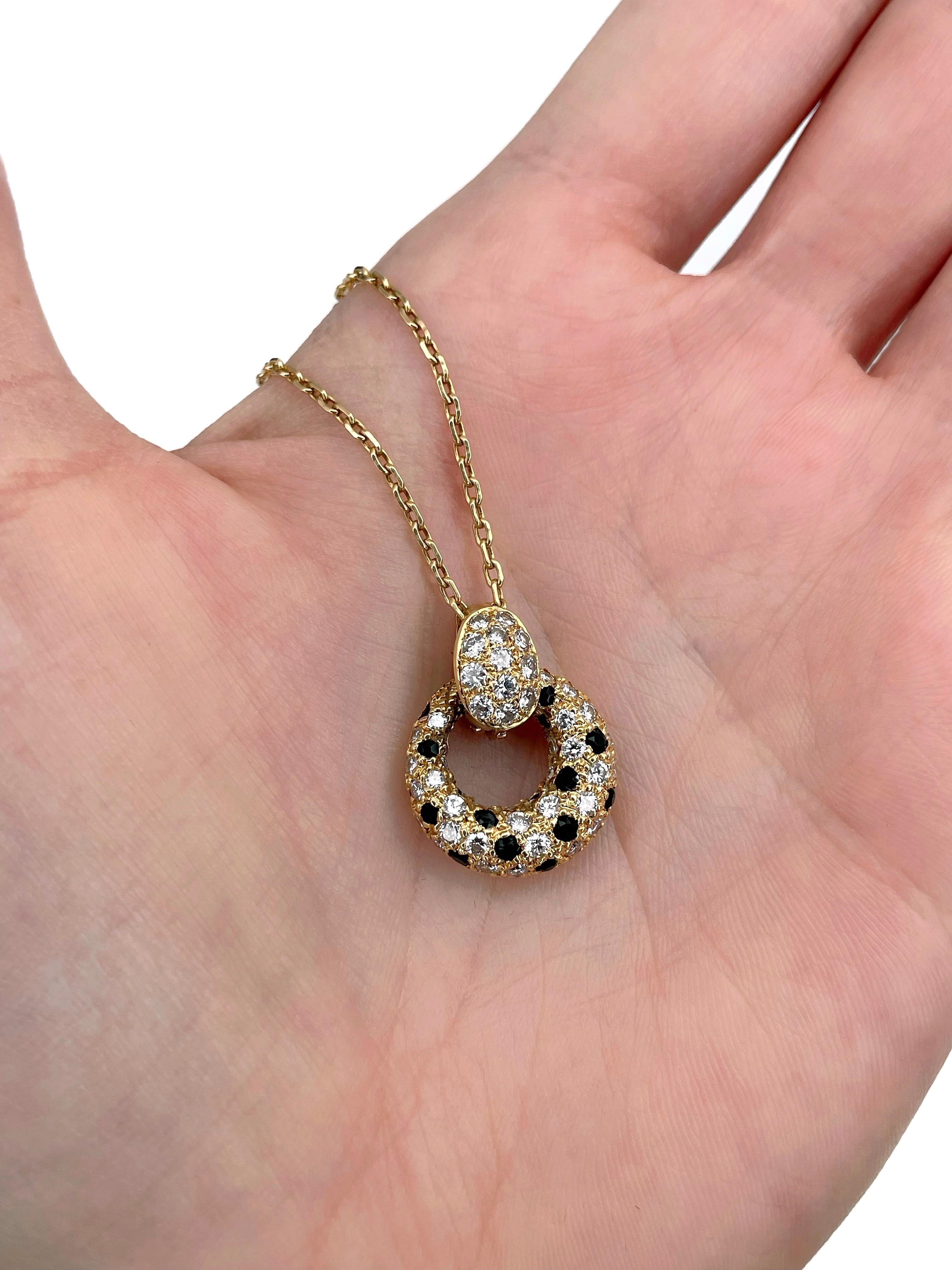 Taille ronde 1980s Van Cleef & Arpels 18K Gold 1.2ct Diamond Chalcedony Pendant Necklace