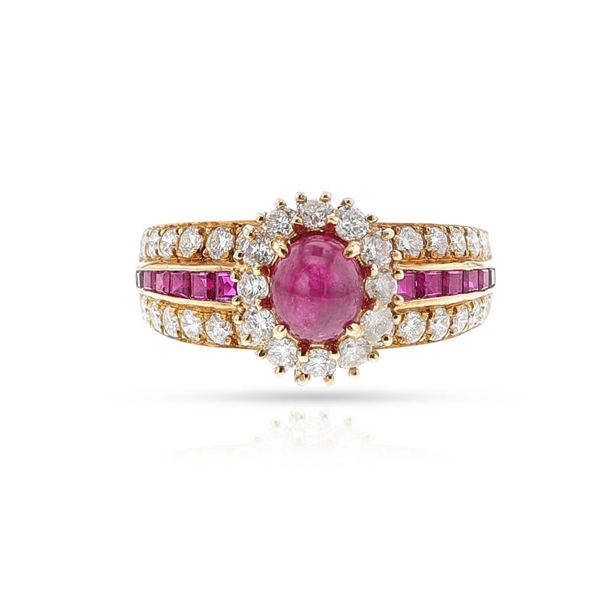 Anillo Van Cleef & Arpels de los años 80 con cabujón de rubí y halo de diamantes, 18k en venta 1