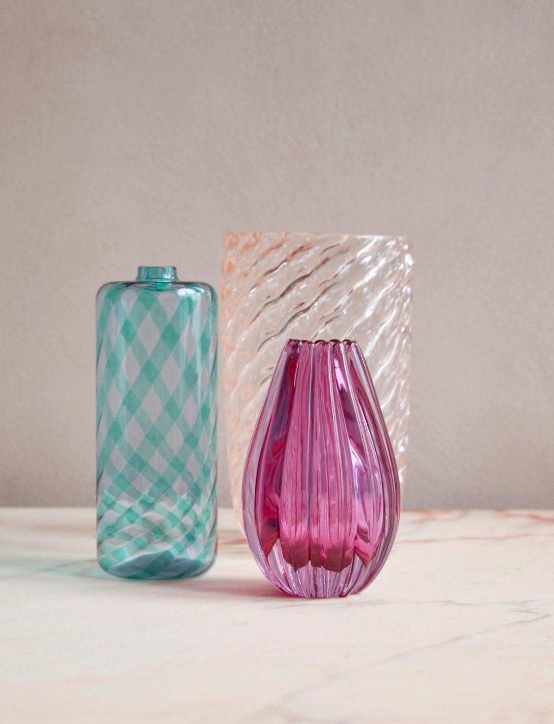 Italiano 1980s VeArt Murano Glass Hand-blown Striped Turquoise Bottle in vendita