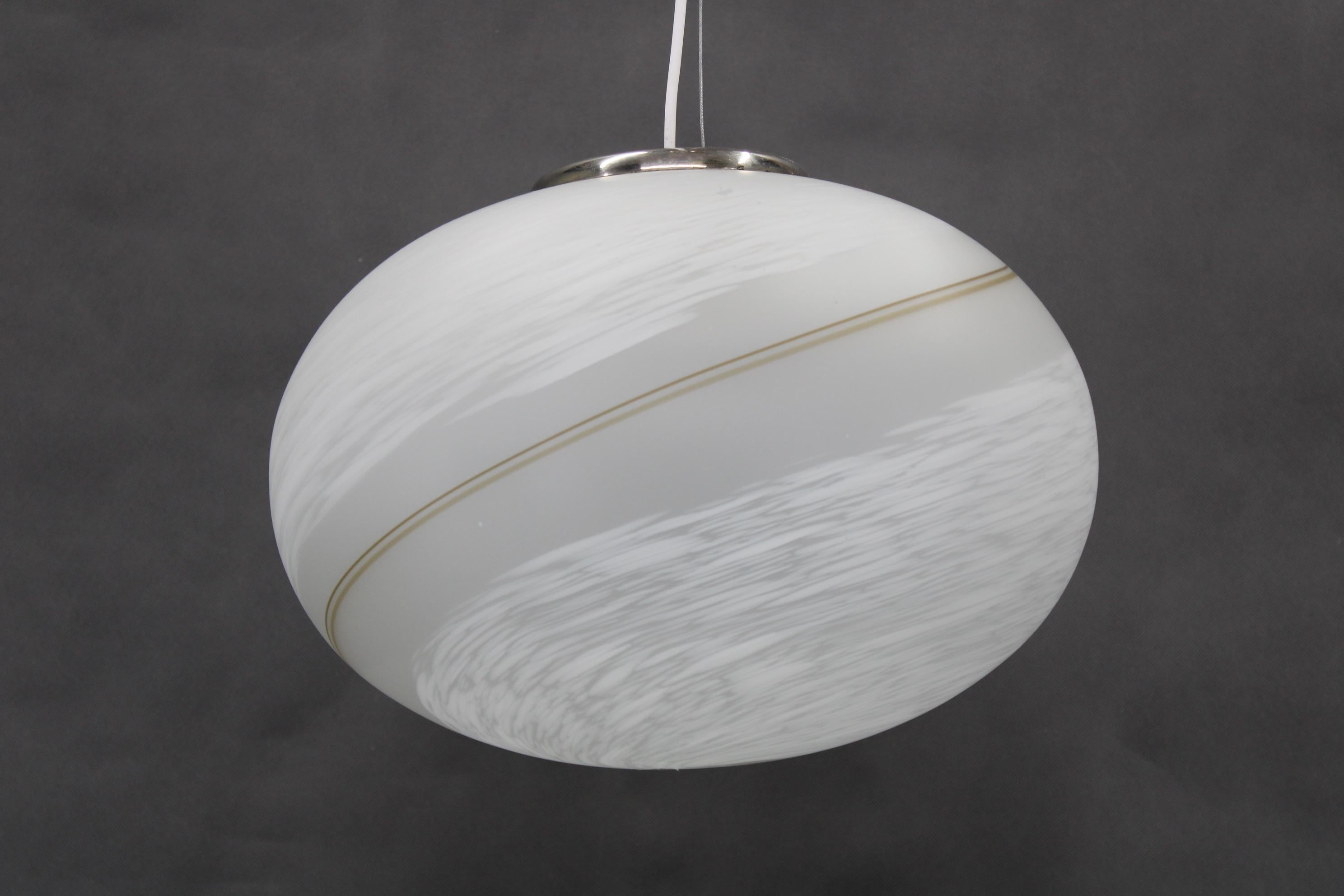 Mid-Century Modern 1980s Venice Hand Made Glass Pendant Light , Italy For Sale