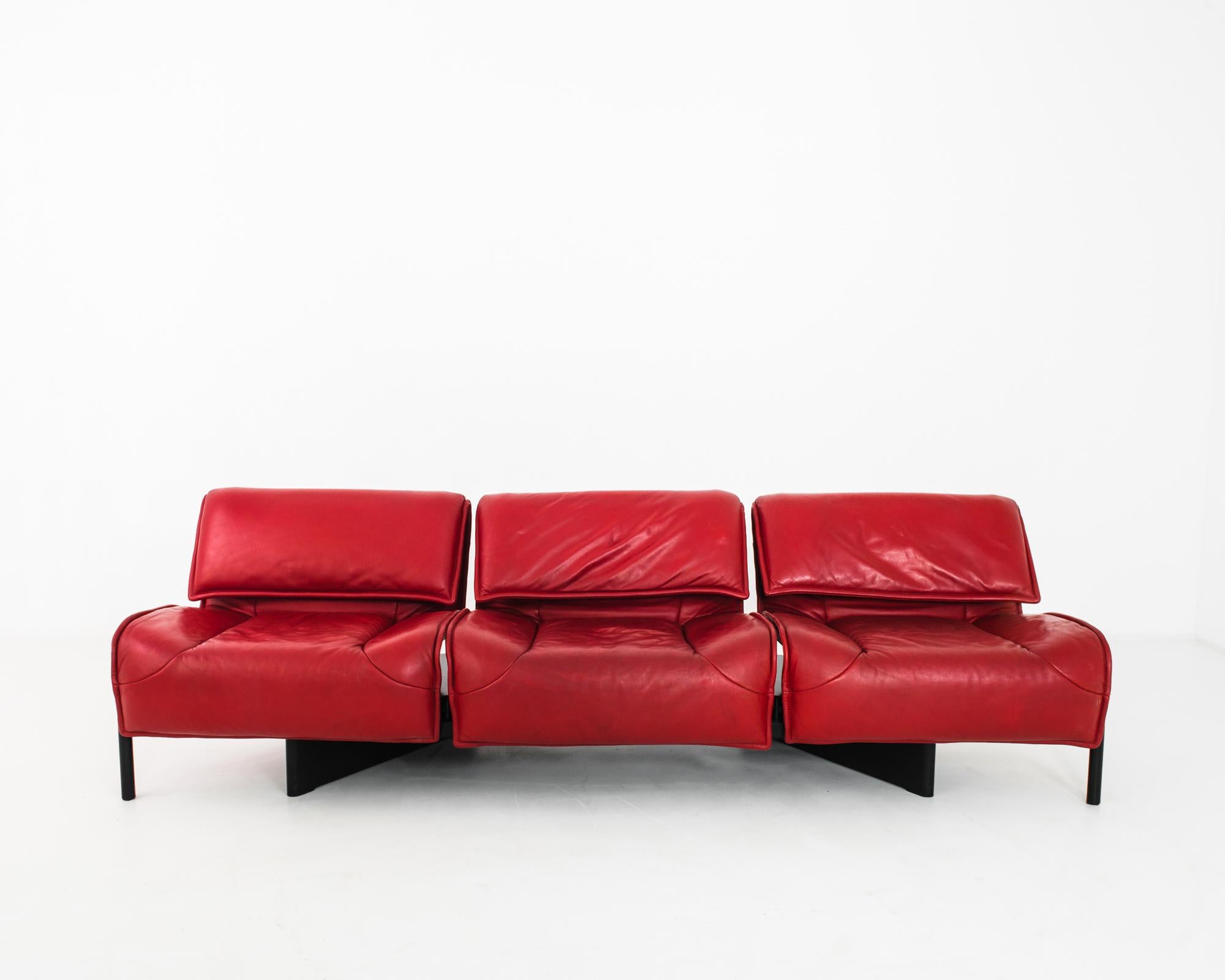 1980s 'Veranda' 3-Seater Burgundy Sofa by Vico Magistretti for Cassina 4