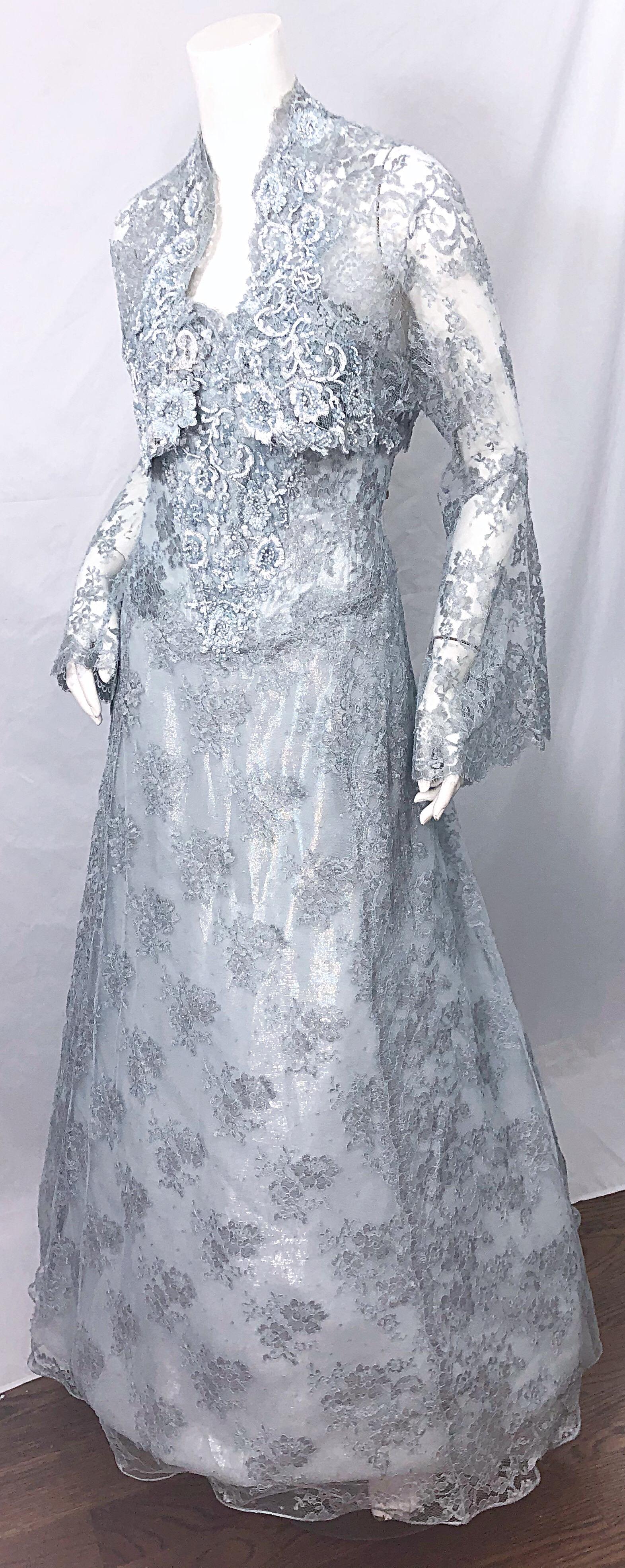 1980er Vicky Tiel Couture Größe 12 / 46 80er Jahre Seidenkleid mit Perlenbesatz in Hellblau + Bolero im Angebot 1
