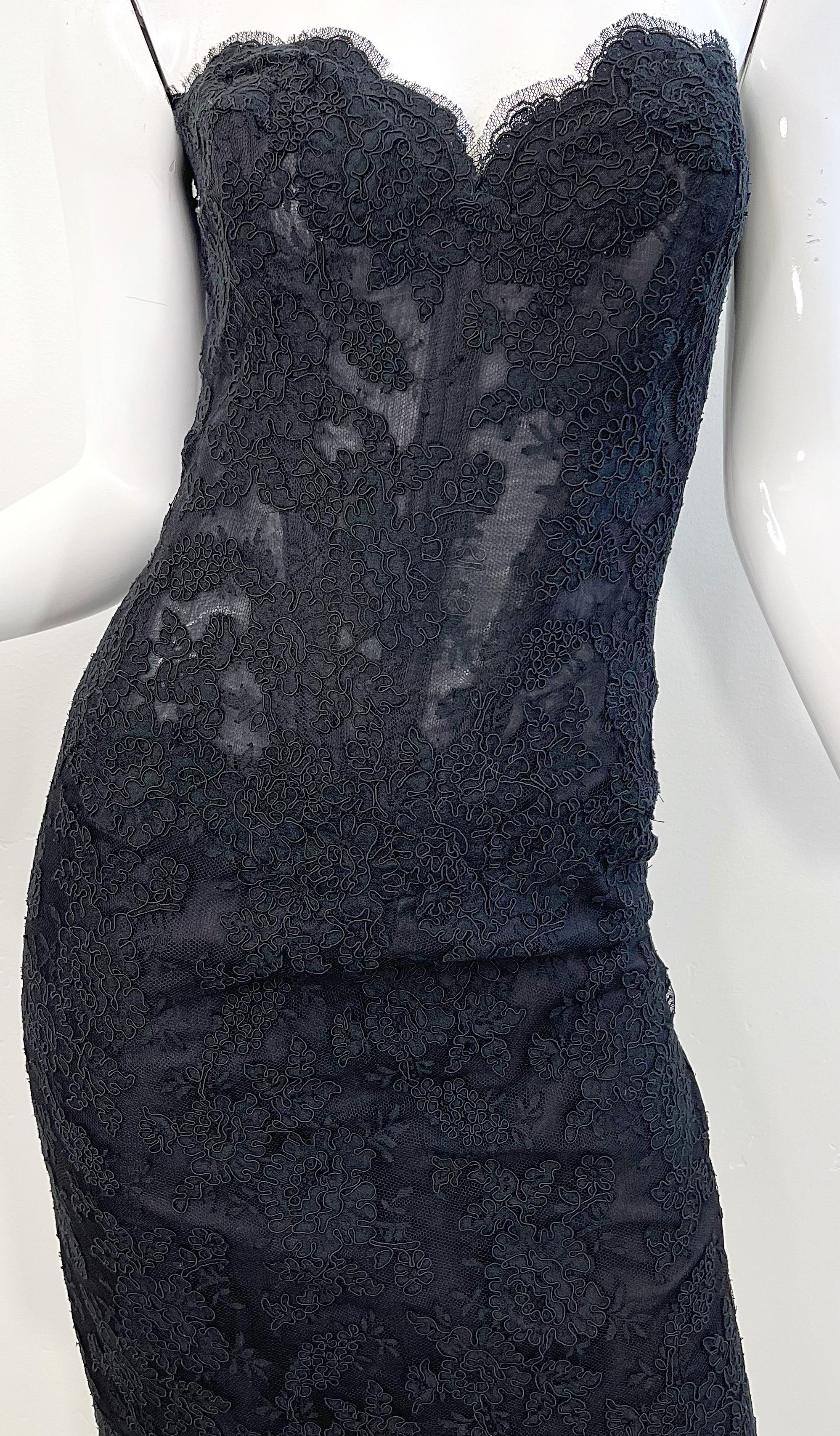 1980s Vicky Tiel Couture Size 46 / US 12 Black Lace Strapless Vintage Dress For Sale 5
