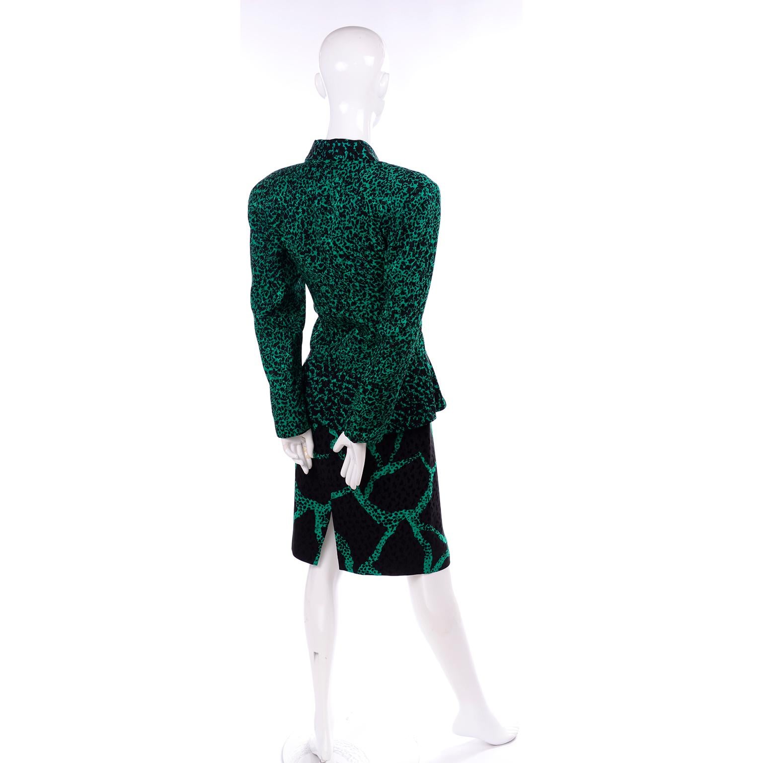 Women's 1980s Vicky Tiel Green & Black Abstract Animal Print Silk Skirt & Jacket Suit