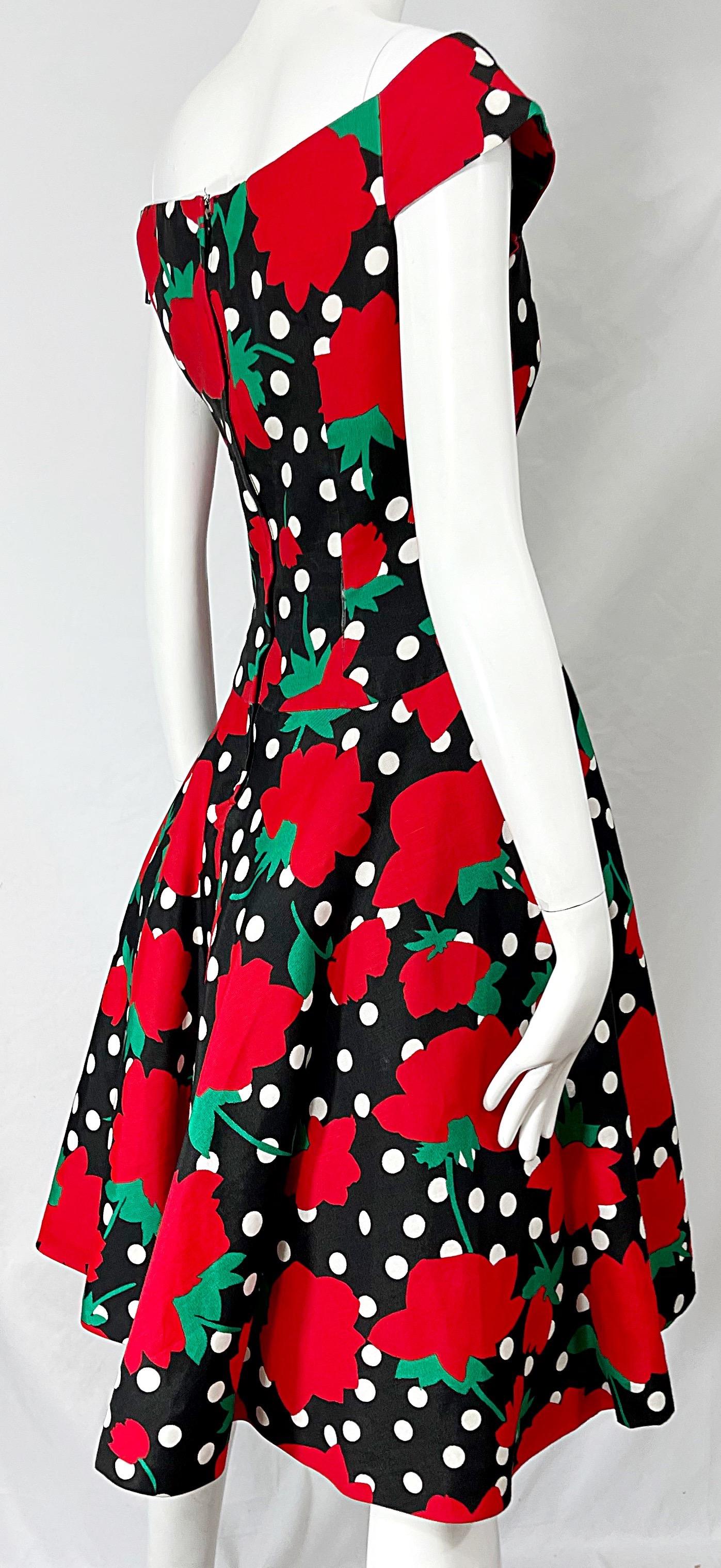 1980er Victor Costa schulterfreies 80er Jahre Kleid mit roten, schwarzen und weißen Tupfen, Gr 8 10 im Angebot 5