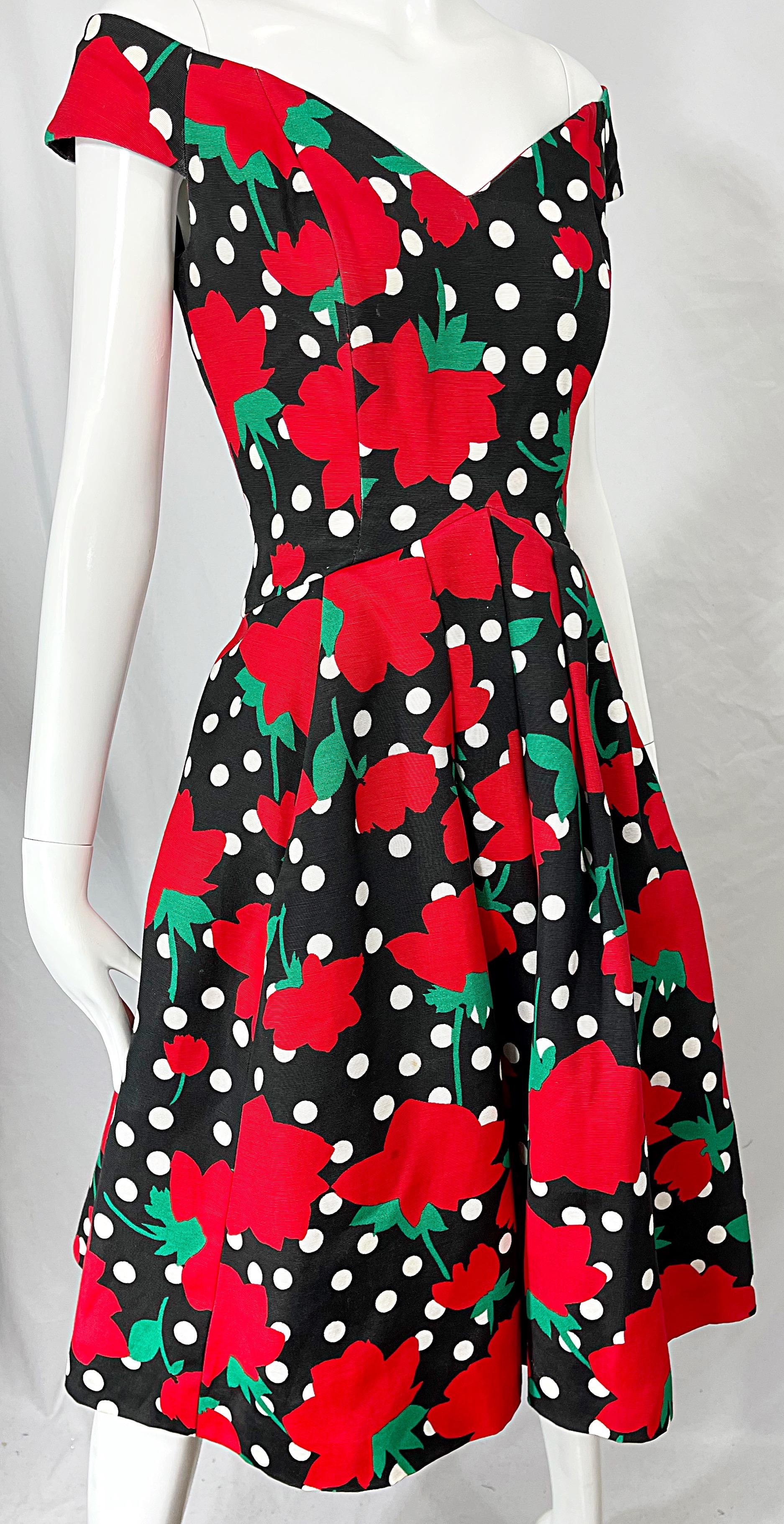 1980er Victor Costa schulterfreies 80er Jahre Kleid mit roten, schwarzen und weißen Tupfen, Gr 8 10 im Angebot 6