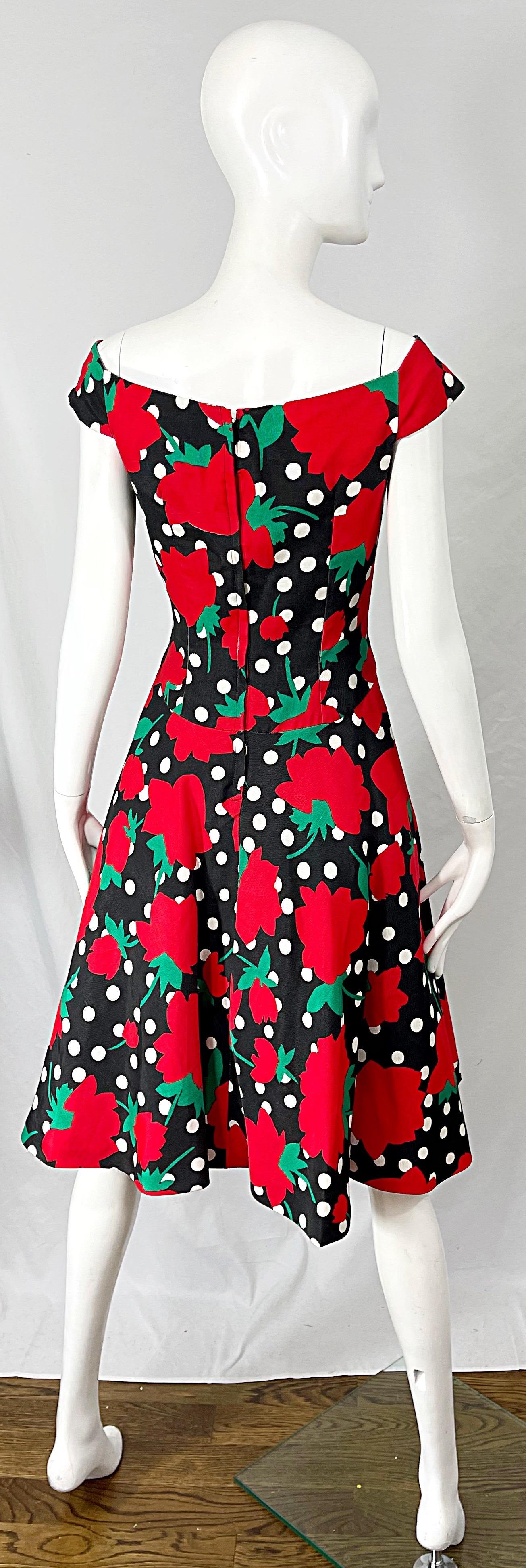 1980er Victor Costa schulterfreies 80er Jahre Kleid mit roten, schwarzen und weißen Tupfen, Gr 8 10 im Angebot 7