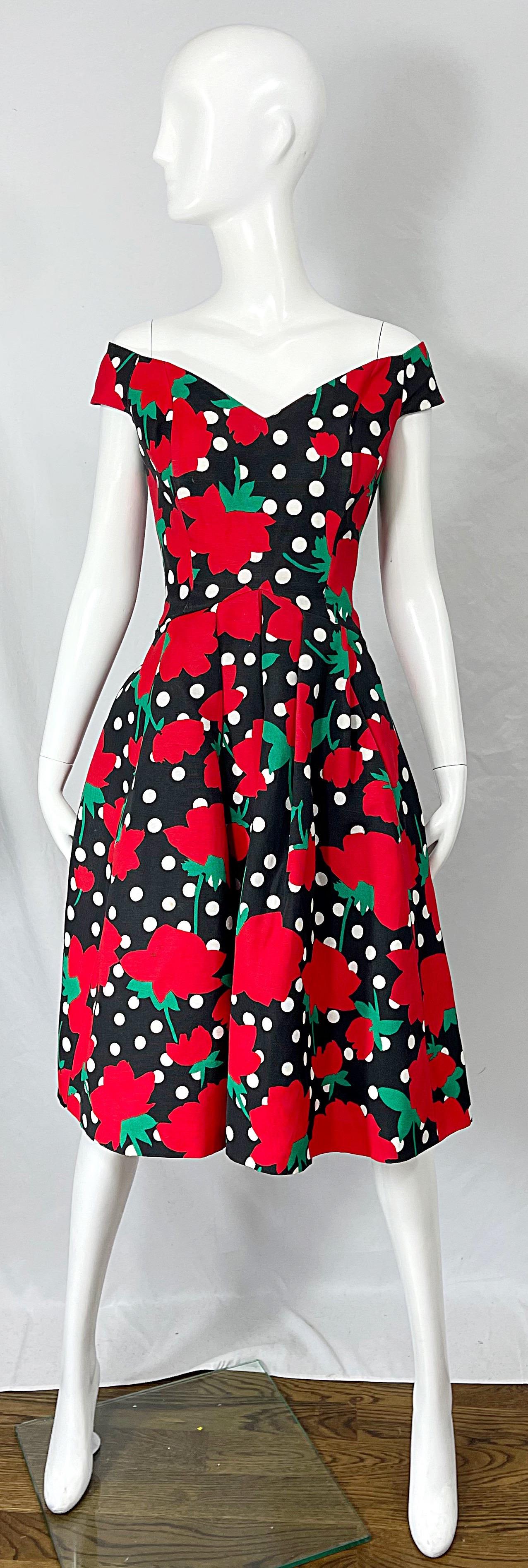 1980er Victor Costa schulterfreies 80er Jahre Kleid mit roten, schwarzen und weißen Tupfen, Gr 8 10 im Angebot 8