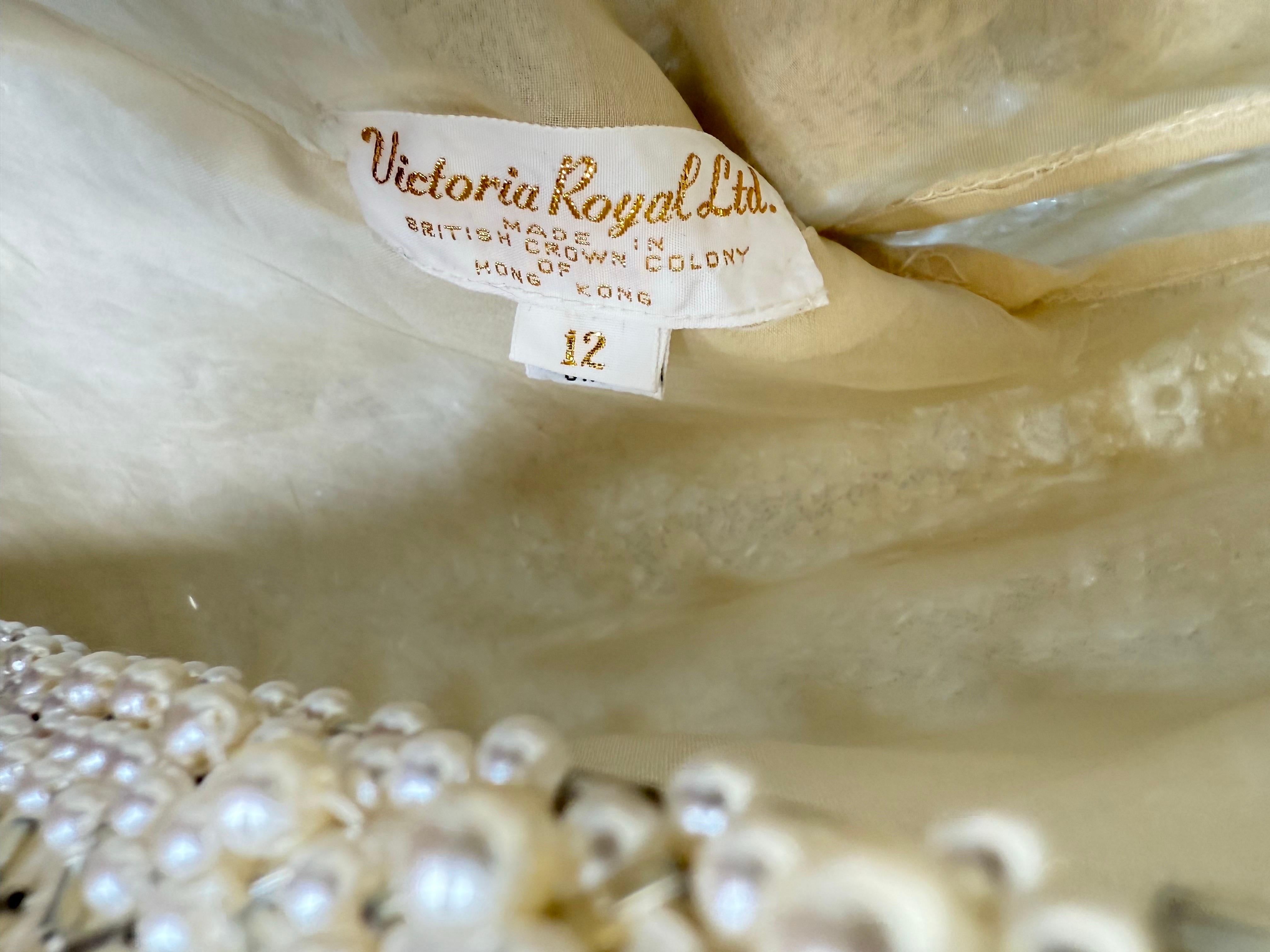 1980er Victoria Royal Größe 12 Elfenbein Seide Halbdurchsichtige Perlen Vintage Jacke (Grau) im Angebot