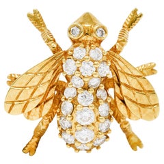 1980's Vintage 0.90 Carat Diamond 18 Karat Gold British Bee Brooch