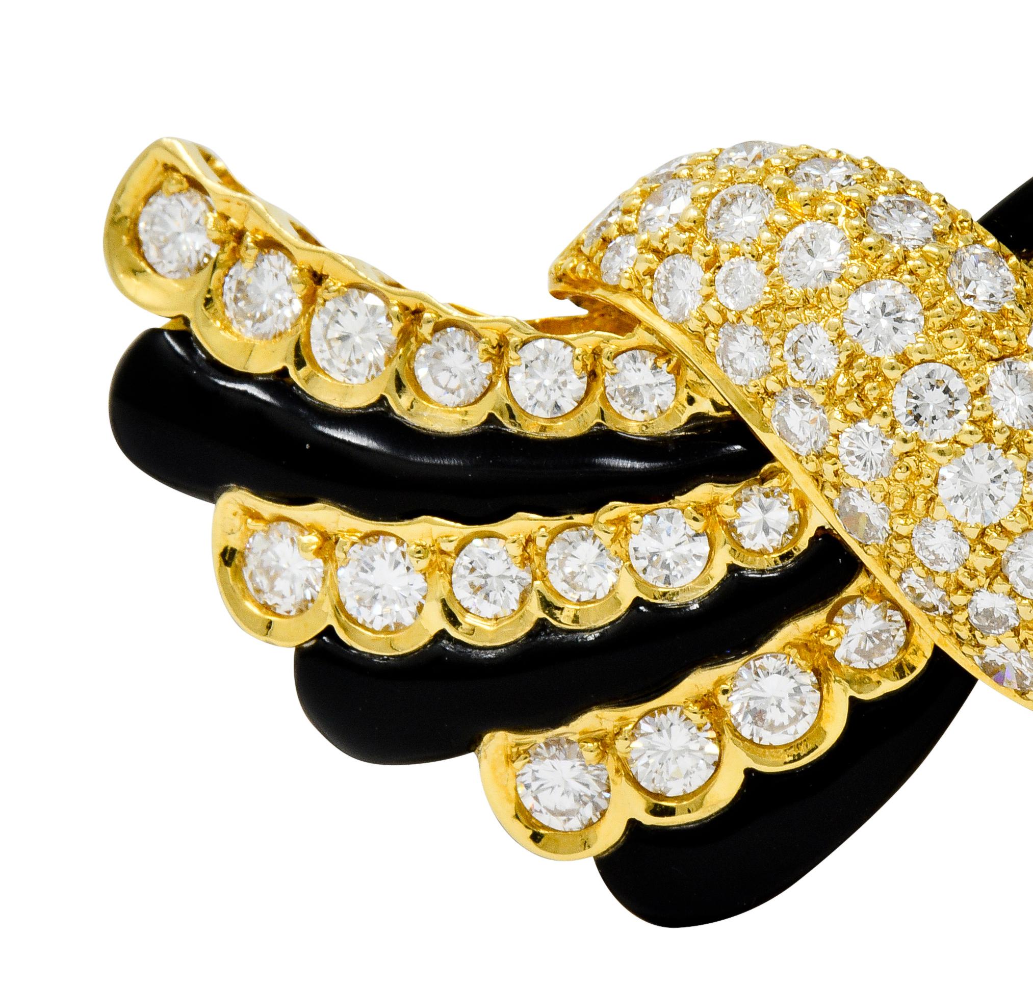 Women's or Men's 1980s Vintage 5.55 Carat Diamond Onyx 18 Karat Gold Striped Bow Brooch