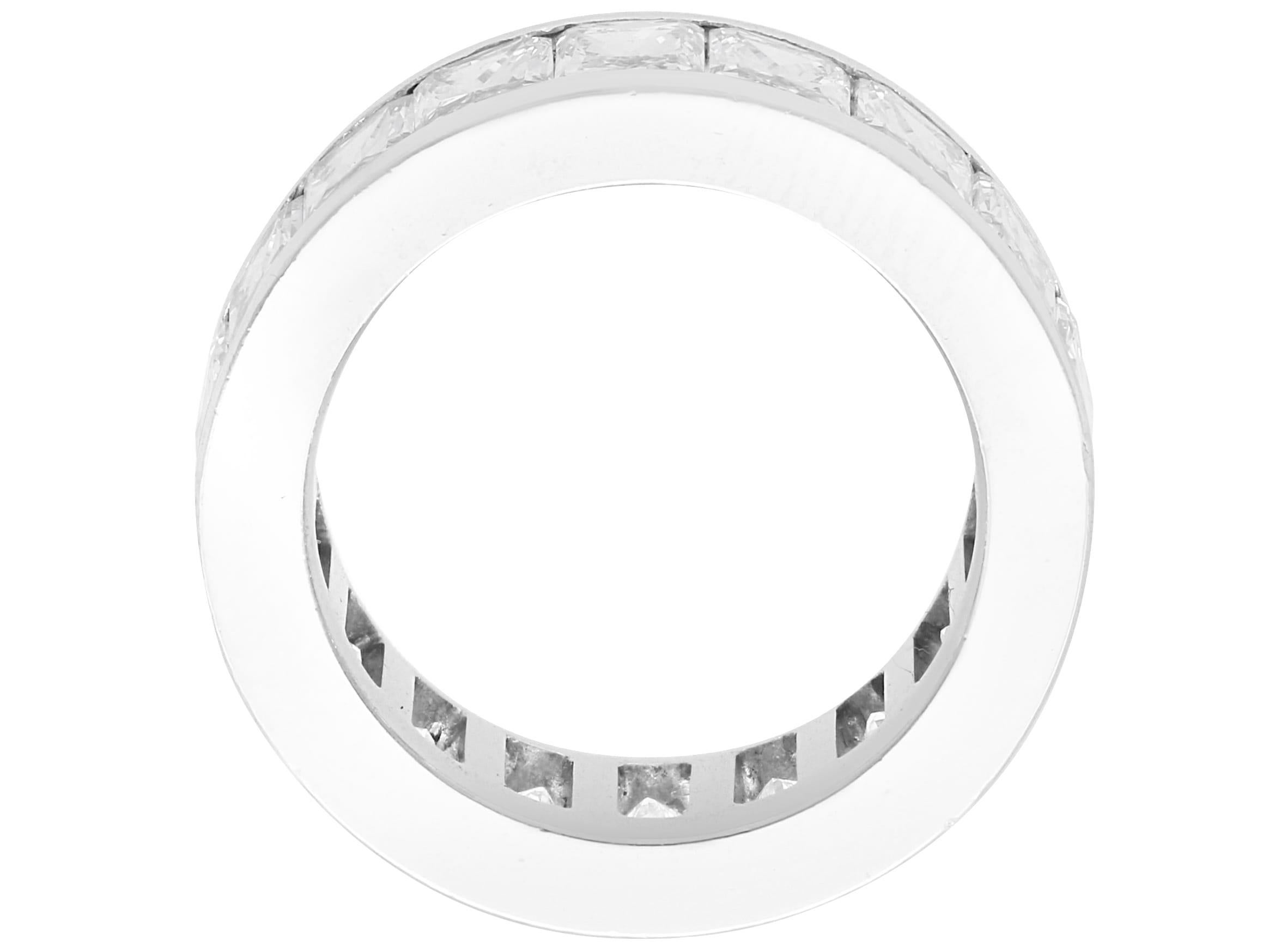 Women's or Men's 1980s Vintage 9.54 Carat Diamond and Platinum Full Eternity Ring For Sale