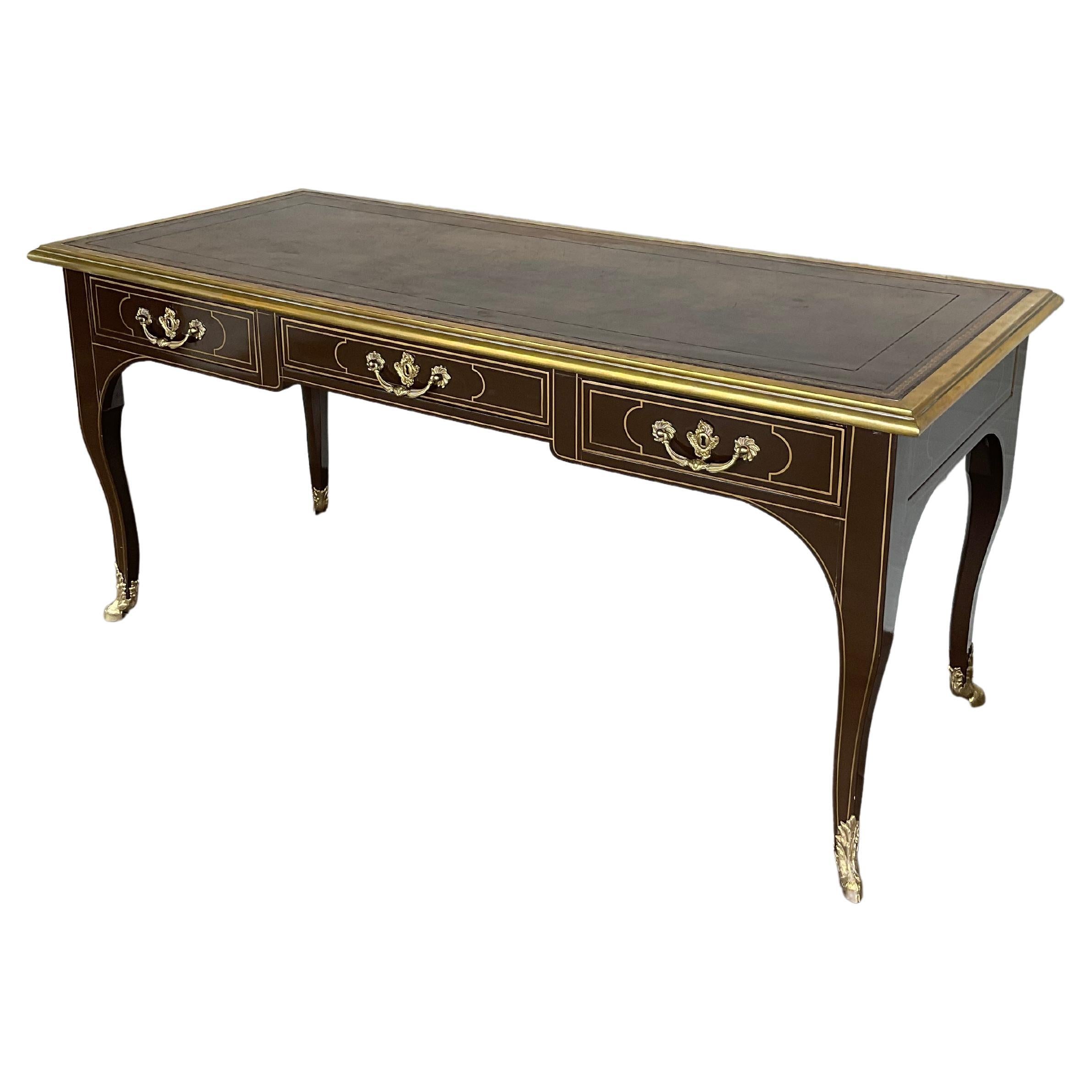 1980s Vintage Baker Furniture Louis XV Lacquered Desk For Sale