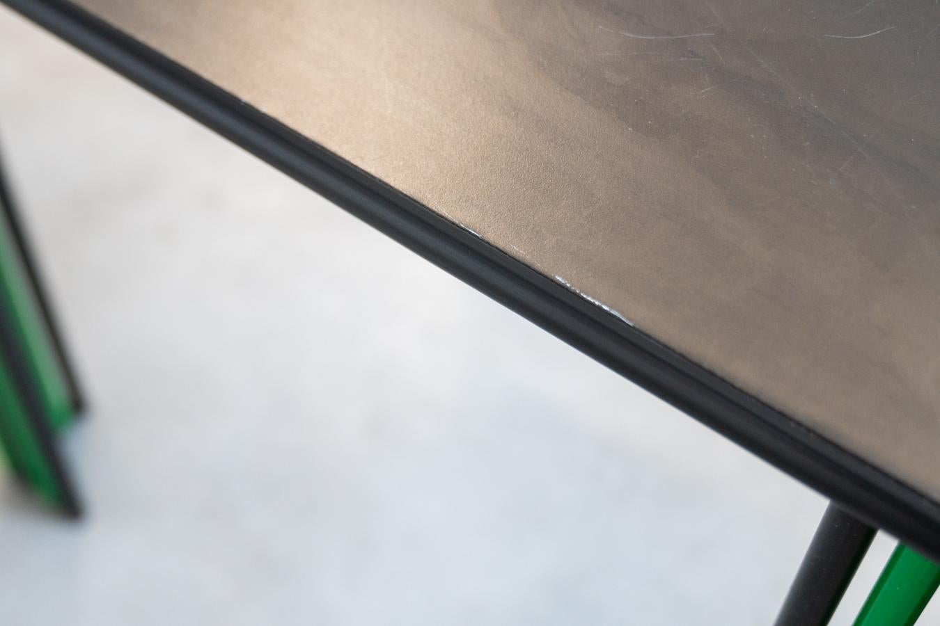 1980s Vintage Black and Green Dining Table - Sleek Italian Design For Sale 5