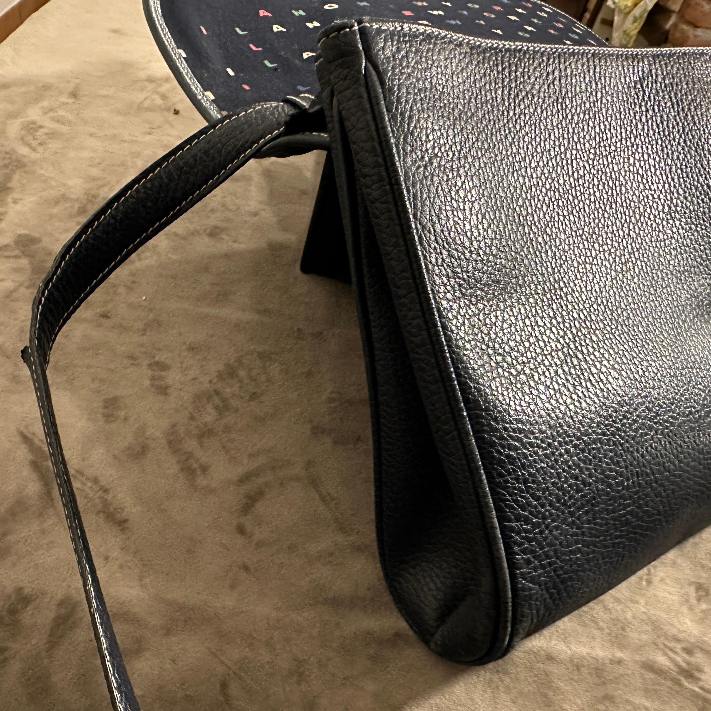 Sac à bandoulière en cuir bleu vintage des années 1980 d'Emanuel Ungaro en vente 10